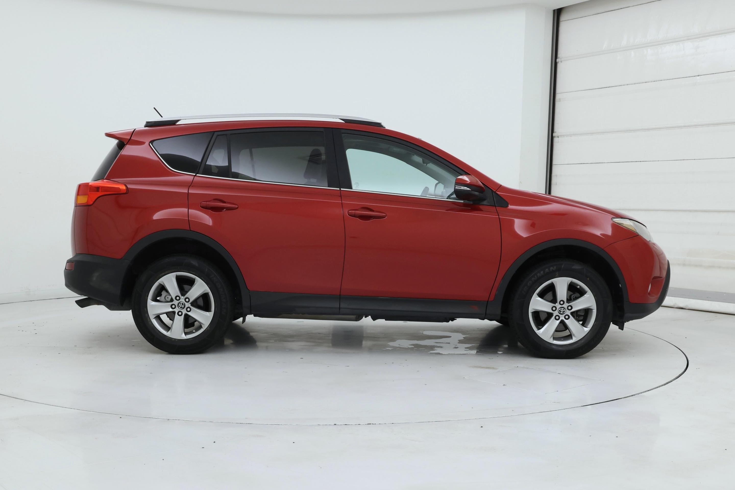 Thumbnail: 2015 Toyota RAV4 - 7