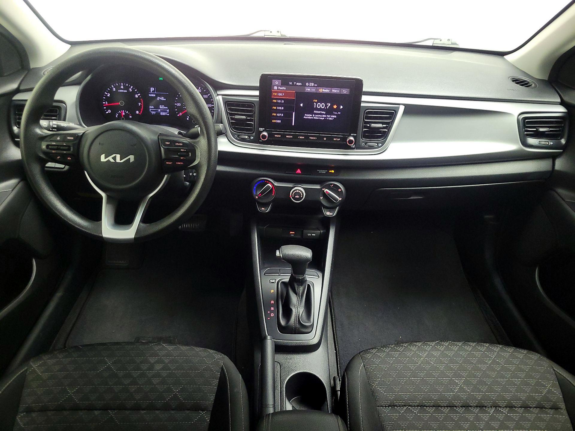 Thumbnail: 2022 Kia Rio - 9