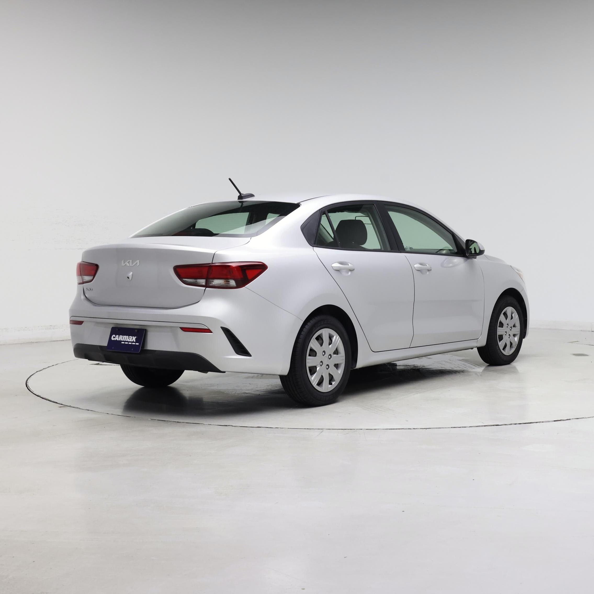 Thumbnail: 2022 Kia Rio - 8
