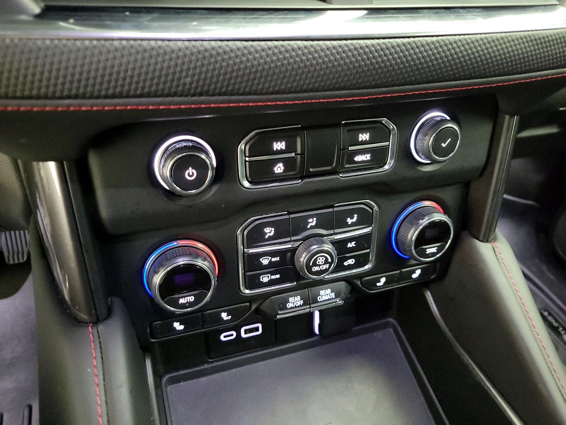 Thumbnail: 2023 Chevrolet Tahoe - 17