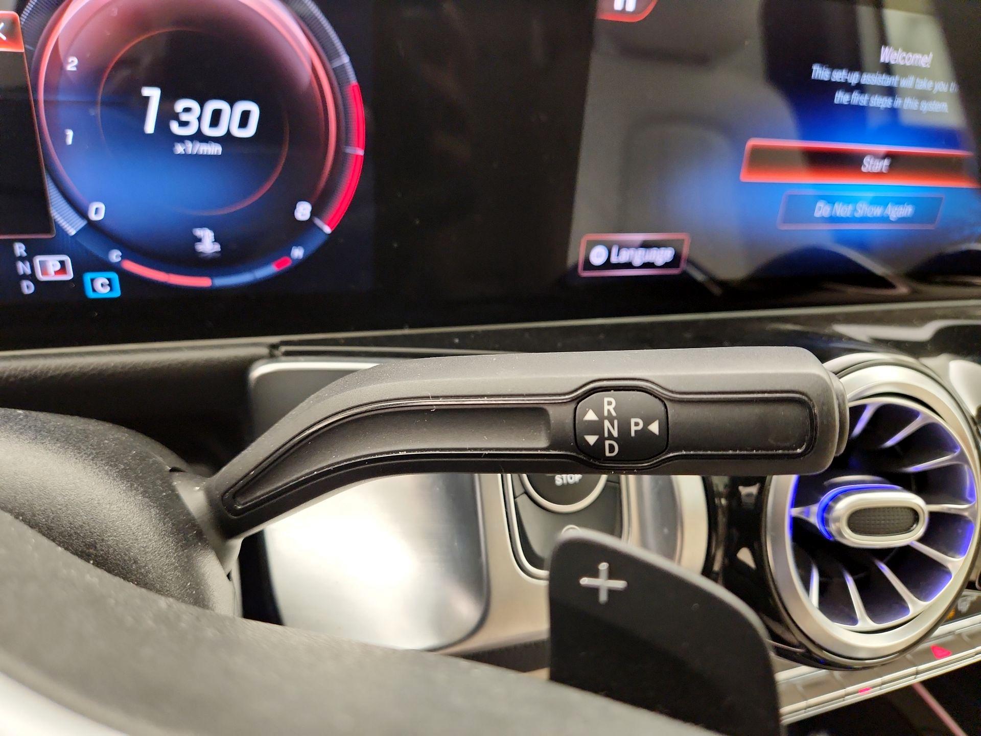 Thumbnail: 2020 Mercedes-Benz GLB - 17