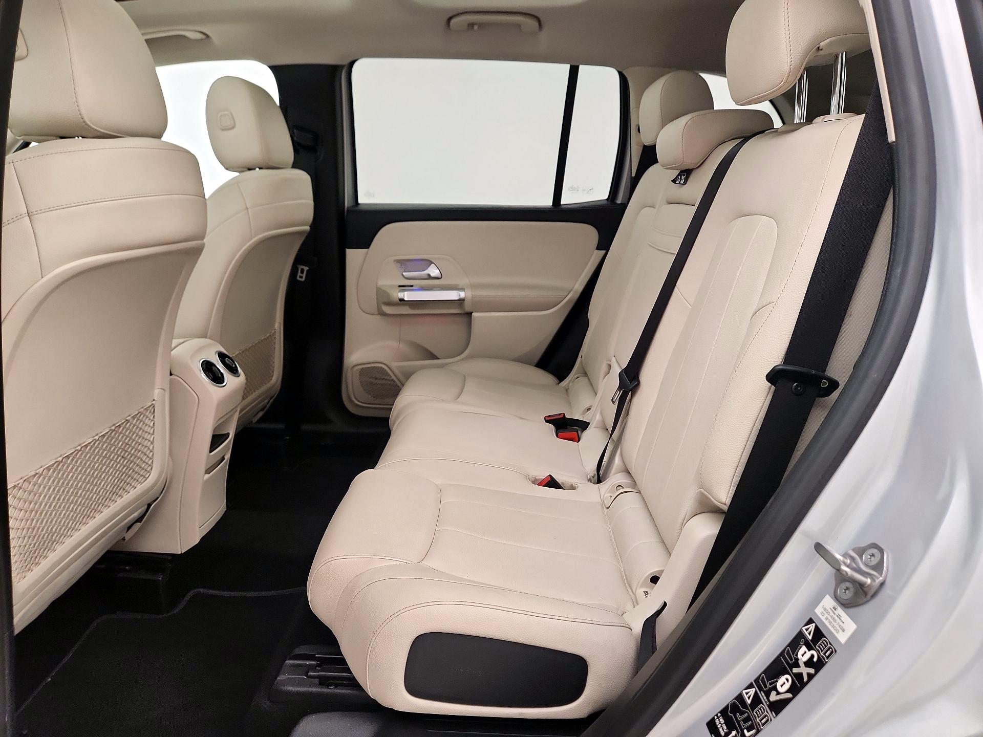 Thumbnail: 2020 Mercedes-Benz GLB - 20