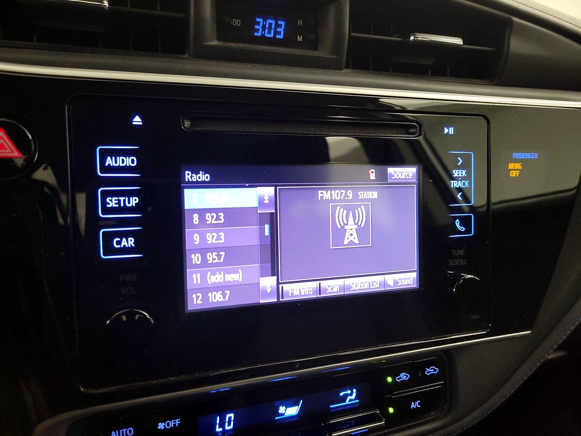 Thumbnail: 2018 Toyota Corolla - 15