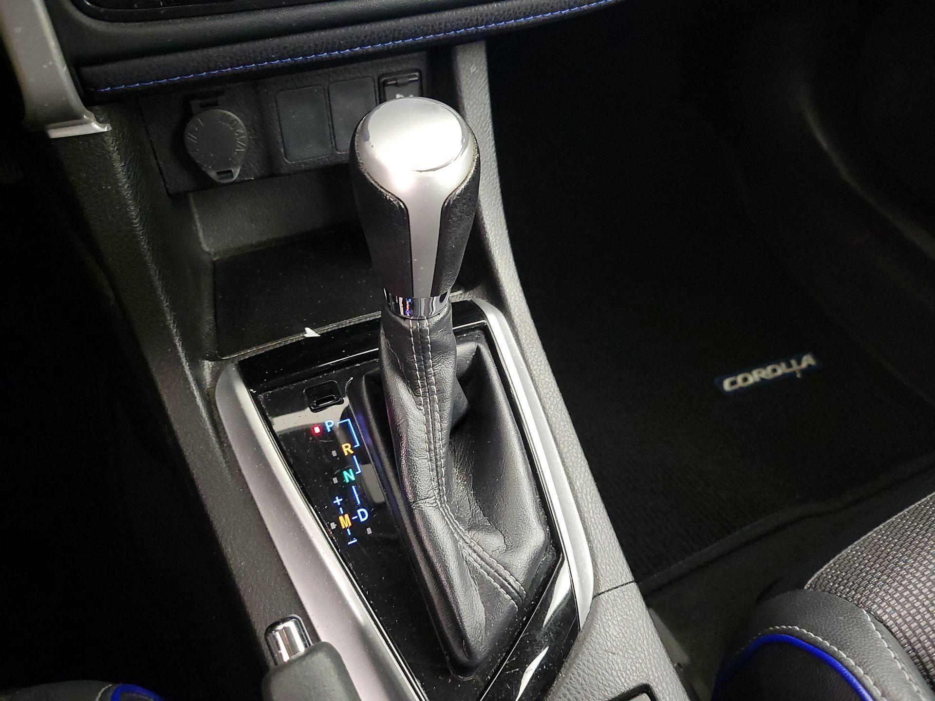 Thumbnail: 2018 Toyota Corolla - 17