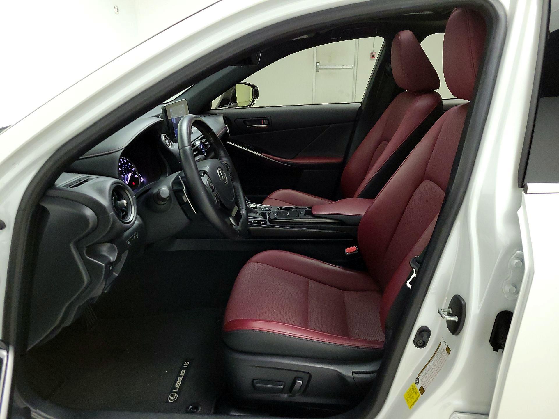 Thumbnail: 2024 Lexus IS - 11