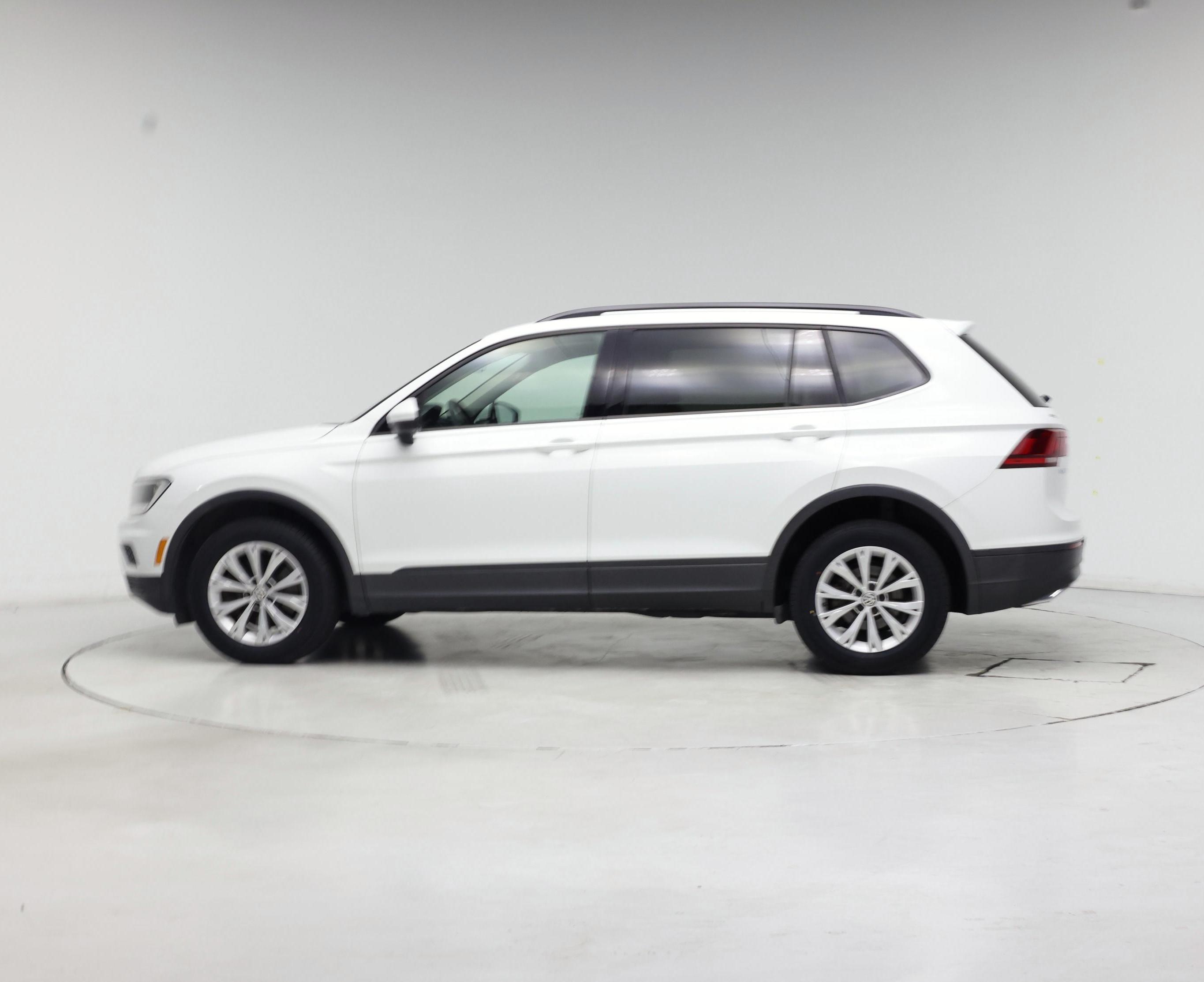 Thumbnail: 2018 Volkswagen Tiguan - 3