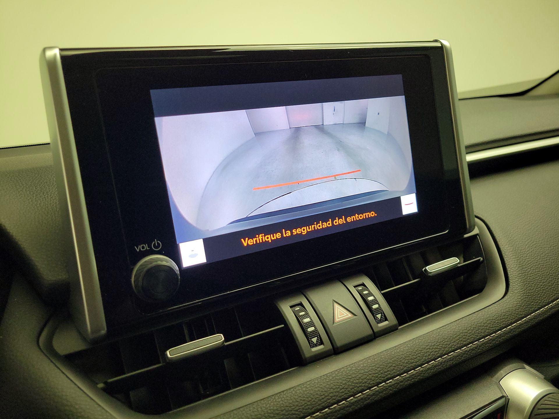 Thumbnail: 2023 Toyota RAV4 - 15