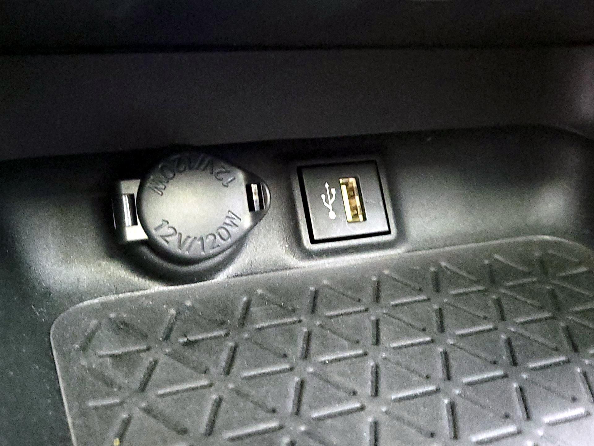 Thumbnail: 2023 Toyota RAV4 - 19