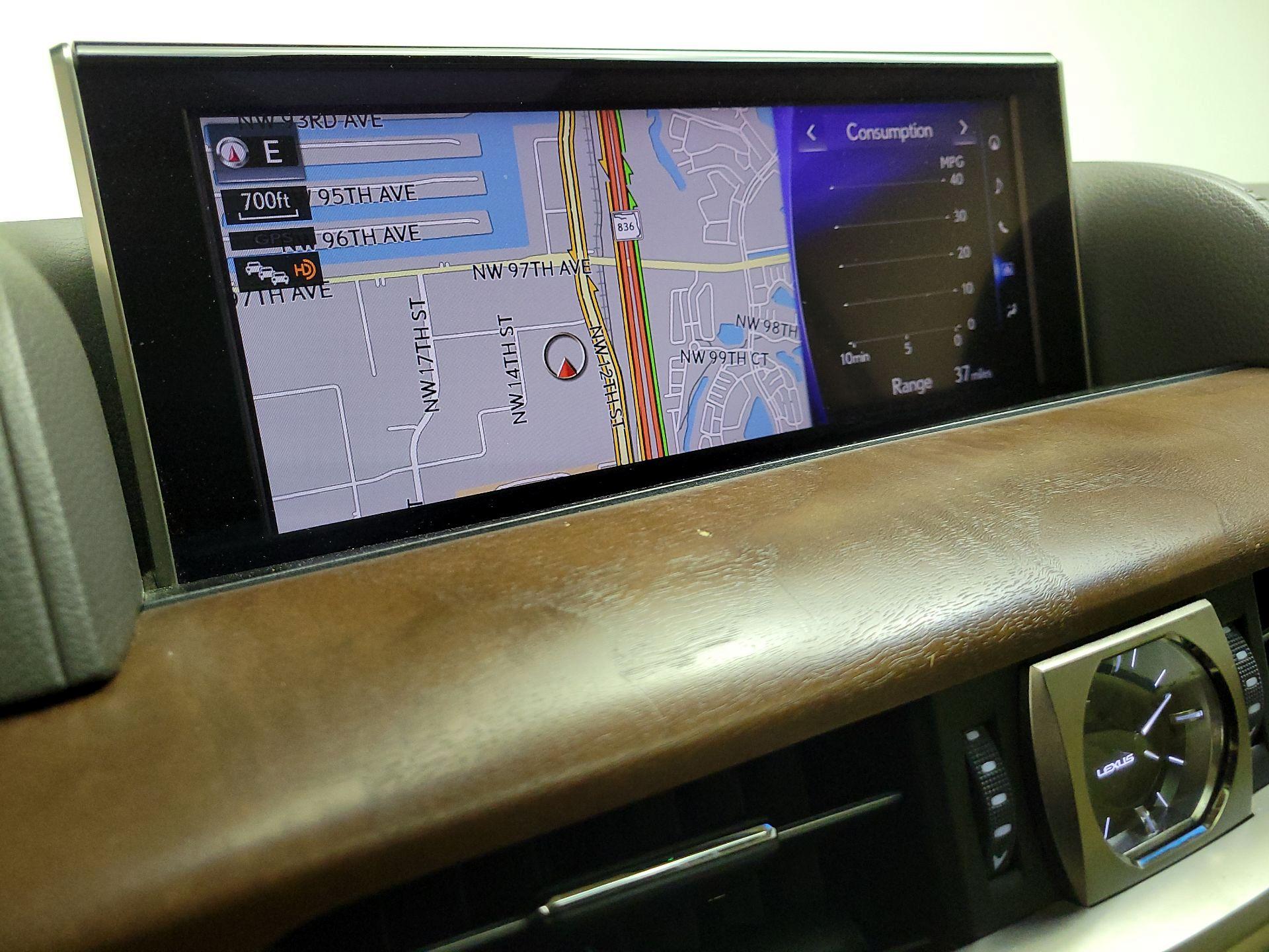 Thumbnail: 2020 Lexus LX - 14