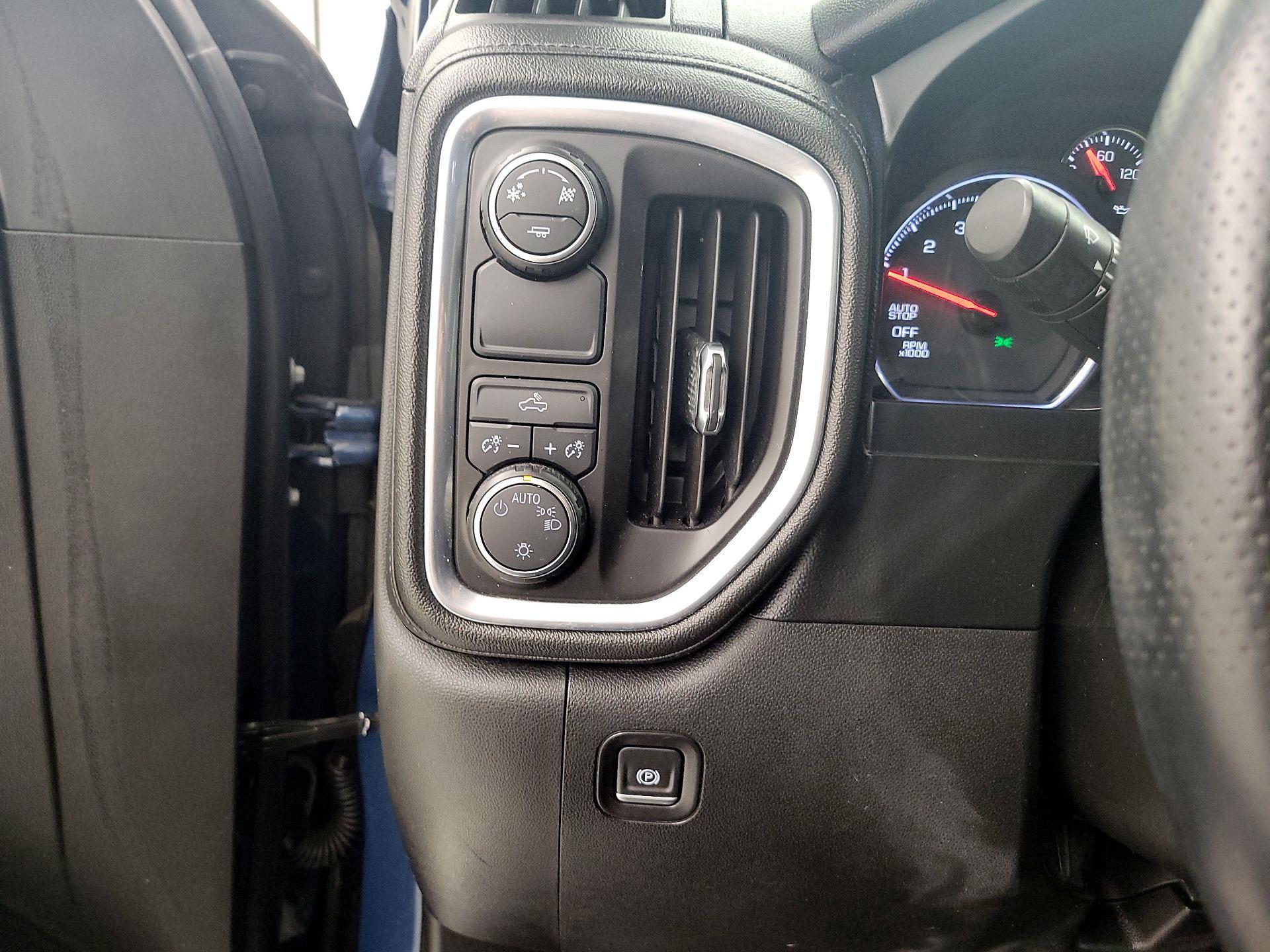 Thumbnail: 2019 Chevrolet Silverado 1500 - 13