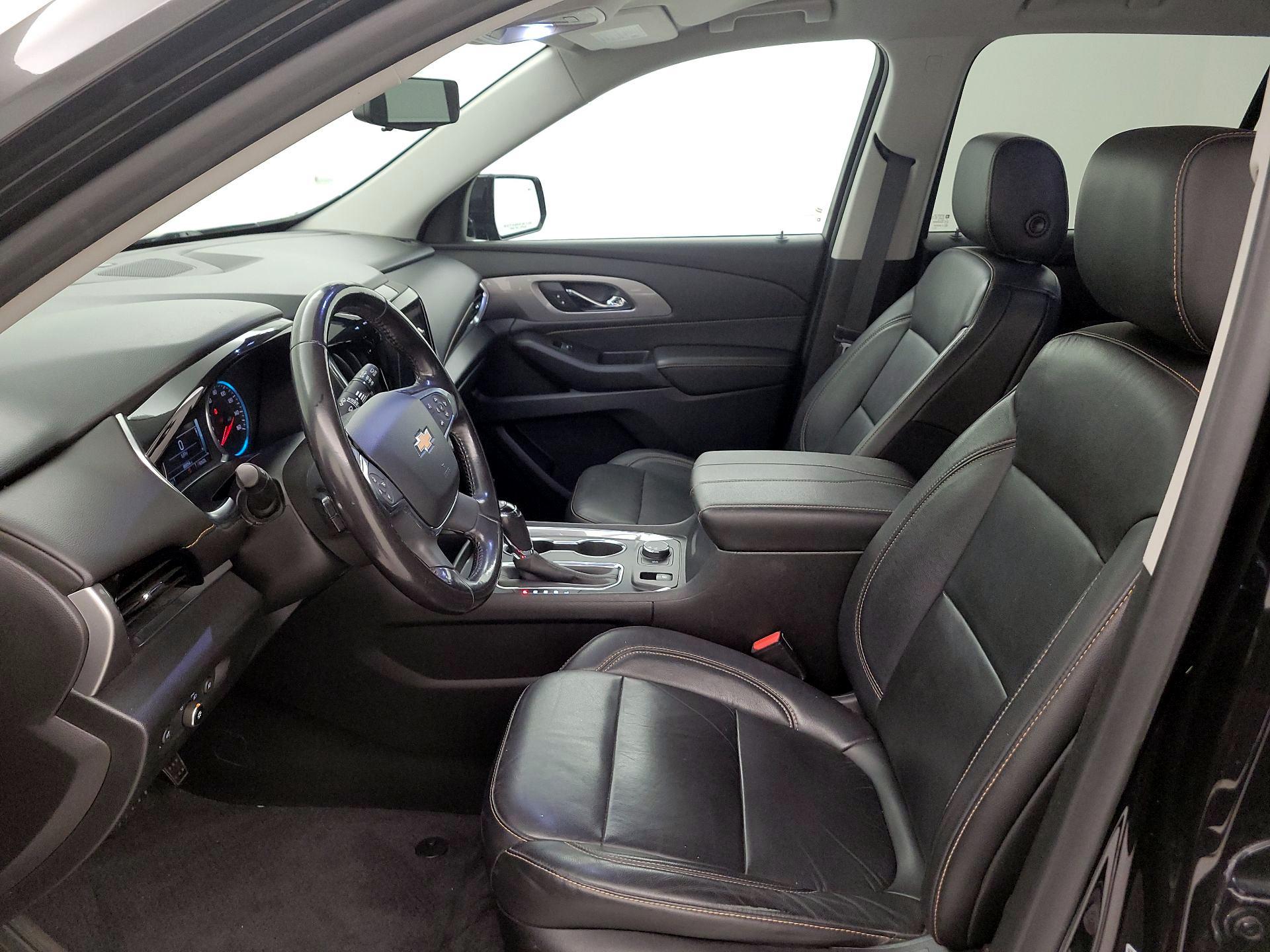 Thumbnail: 2019 Chevrolet Traverse - 11