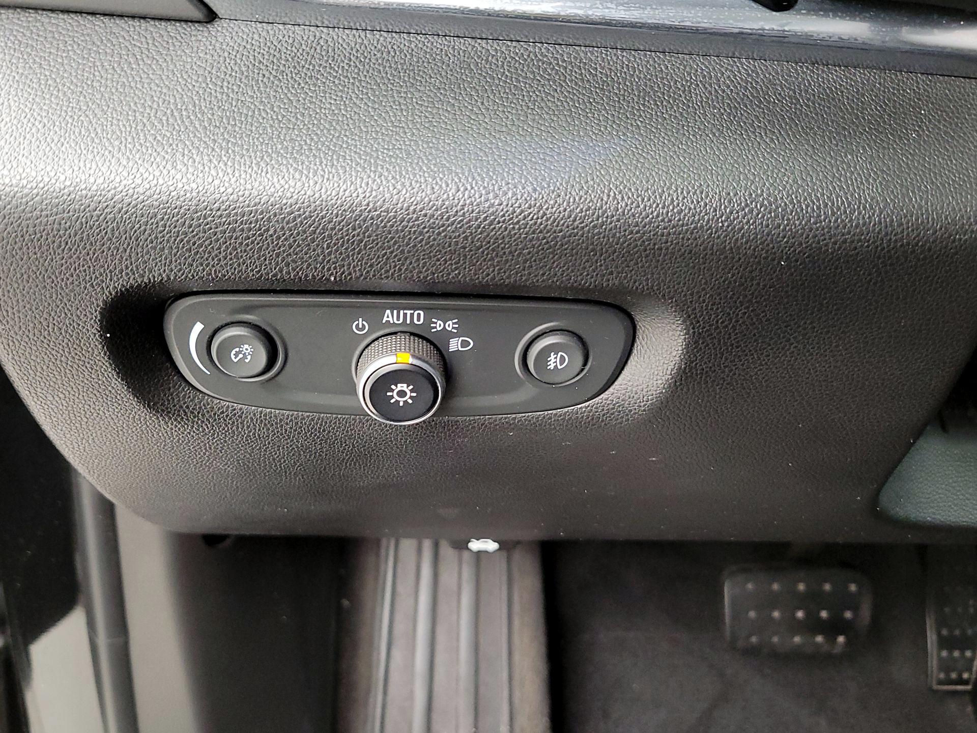 Thumbnail: 2019 Chevrolet Traverse - 13