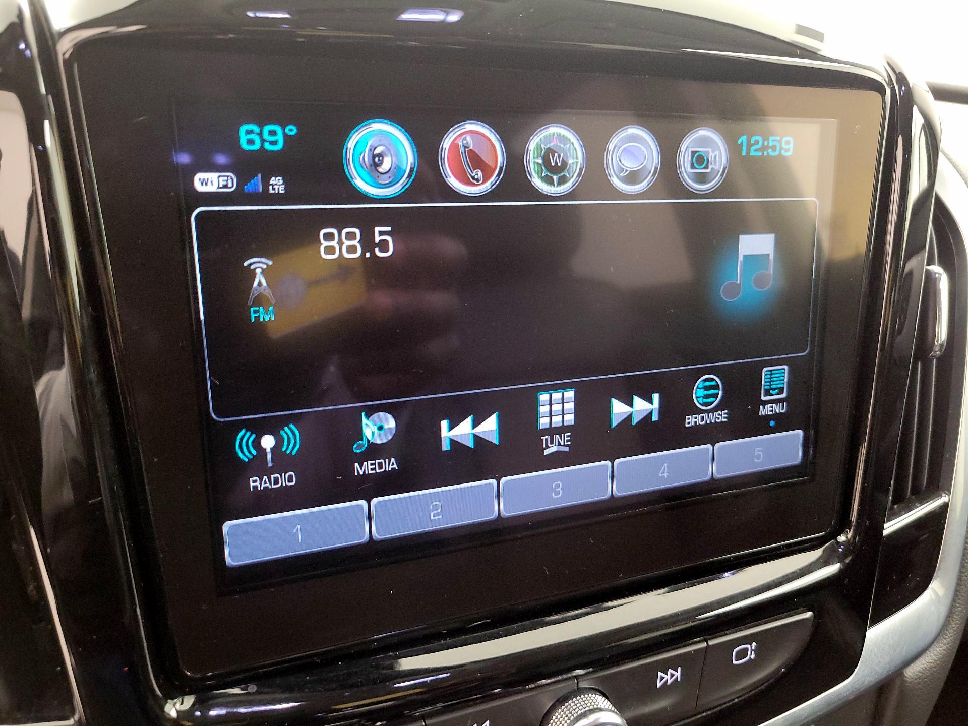 Thumbnail: 2019 Chevrolet Traverse - 16