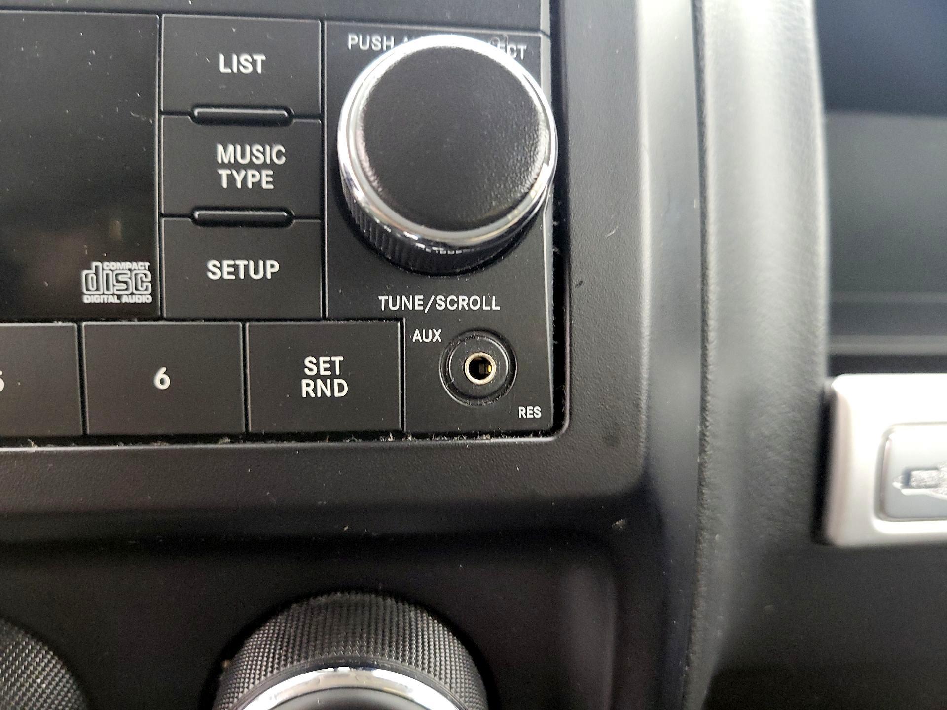 Thumbnail: 2016 Jeep Compass - 16