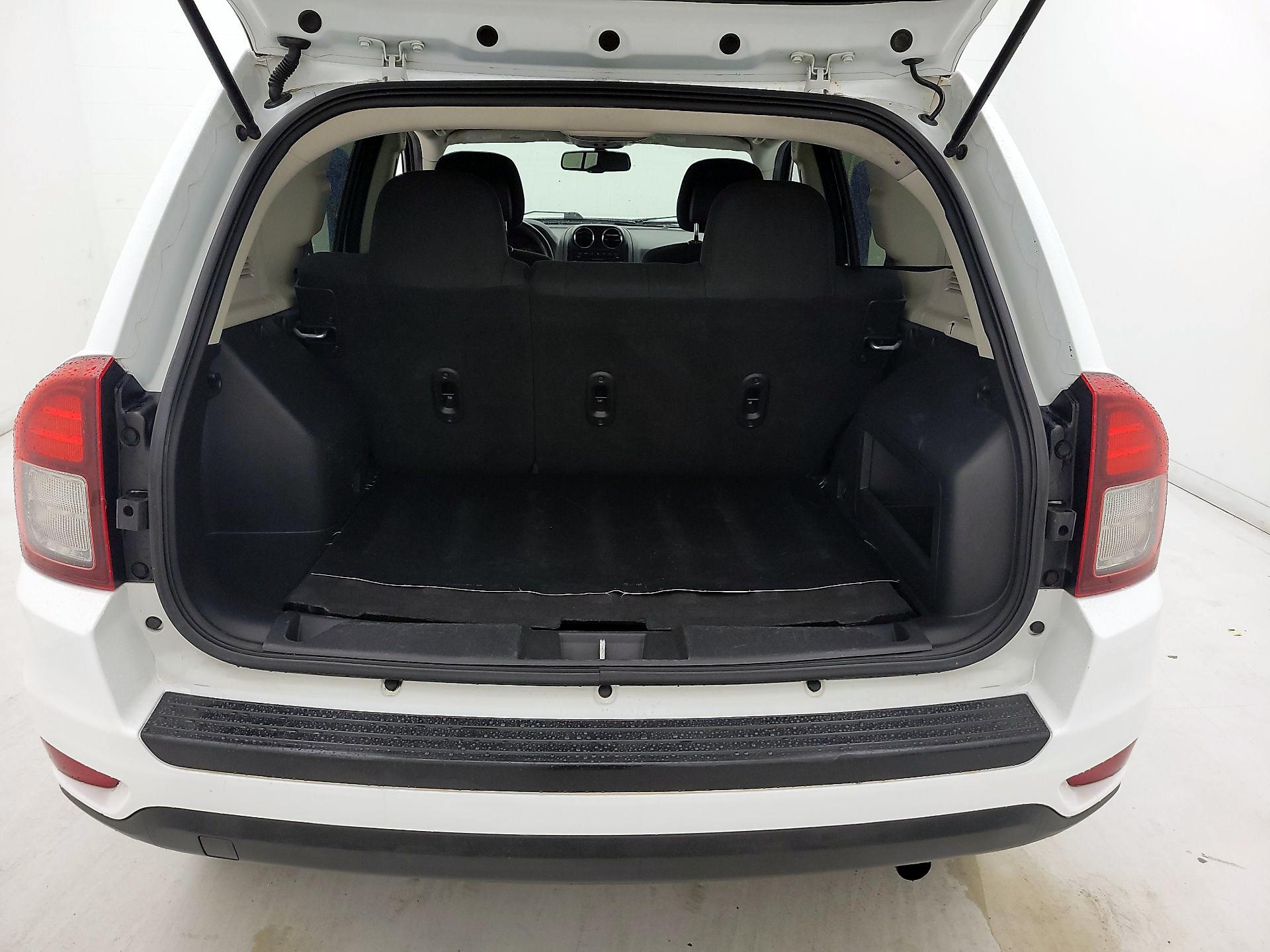 Thumbnail: 2016 Jeep Compass - 18