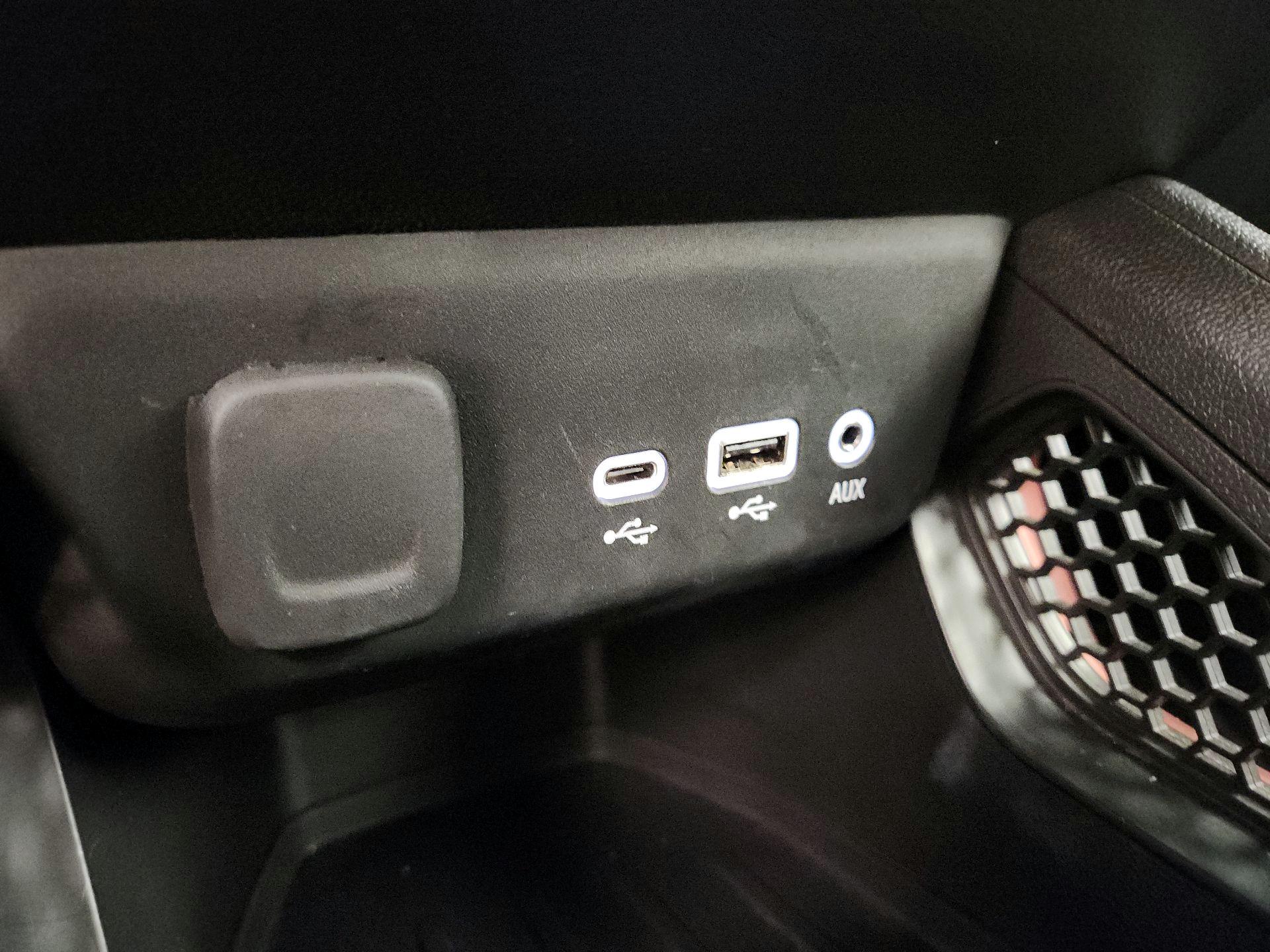 Thumbnail: 2021 Chevrolet TrailBlazer - 18