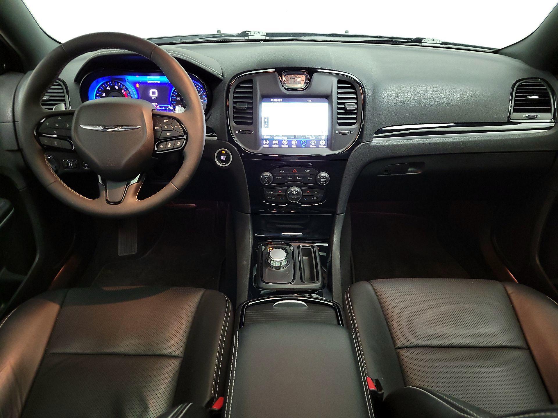 Thumbnail: 2023 Chrysler 300 - 9