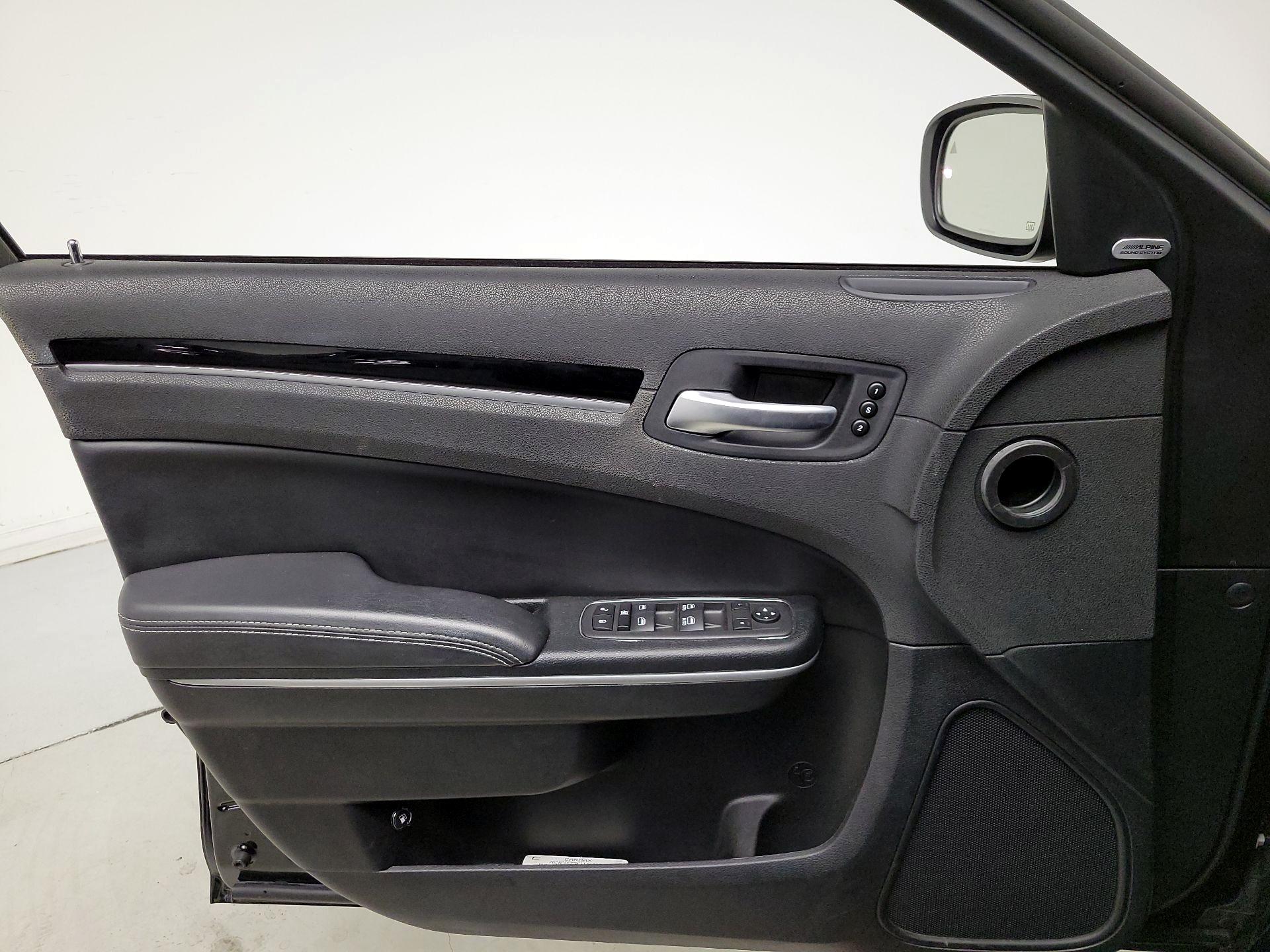 Thumbnail: 2023 Chrysler 300 - 12