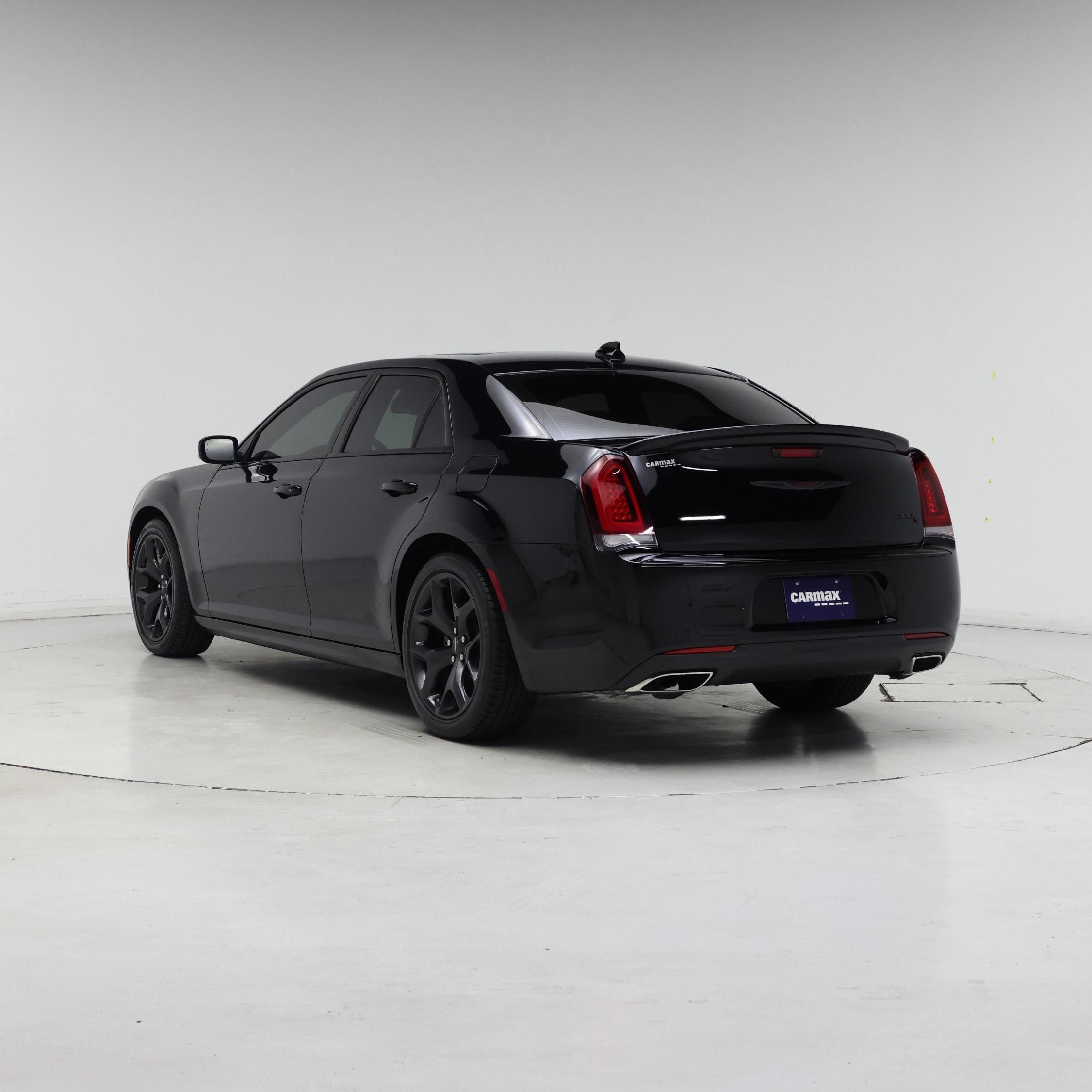 Thumbnail: 2023 Chrysler 300 - 2