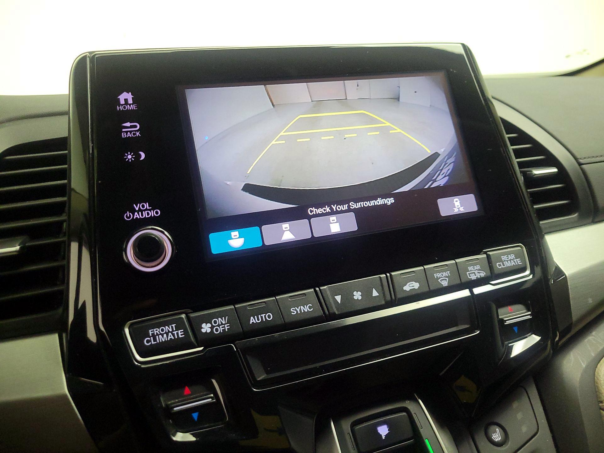 Thumbnail: 2019 Honda Odyssey - 14