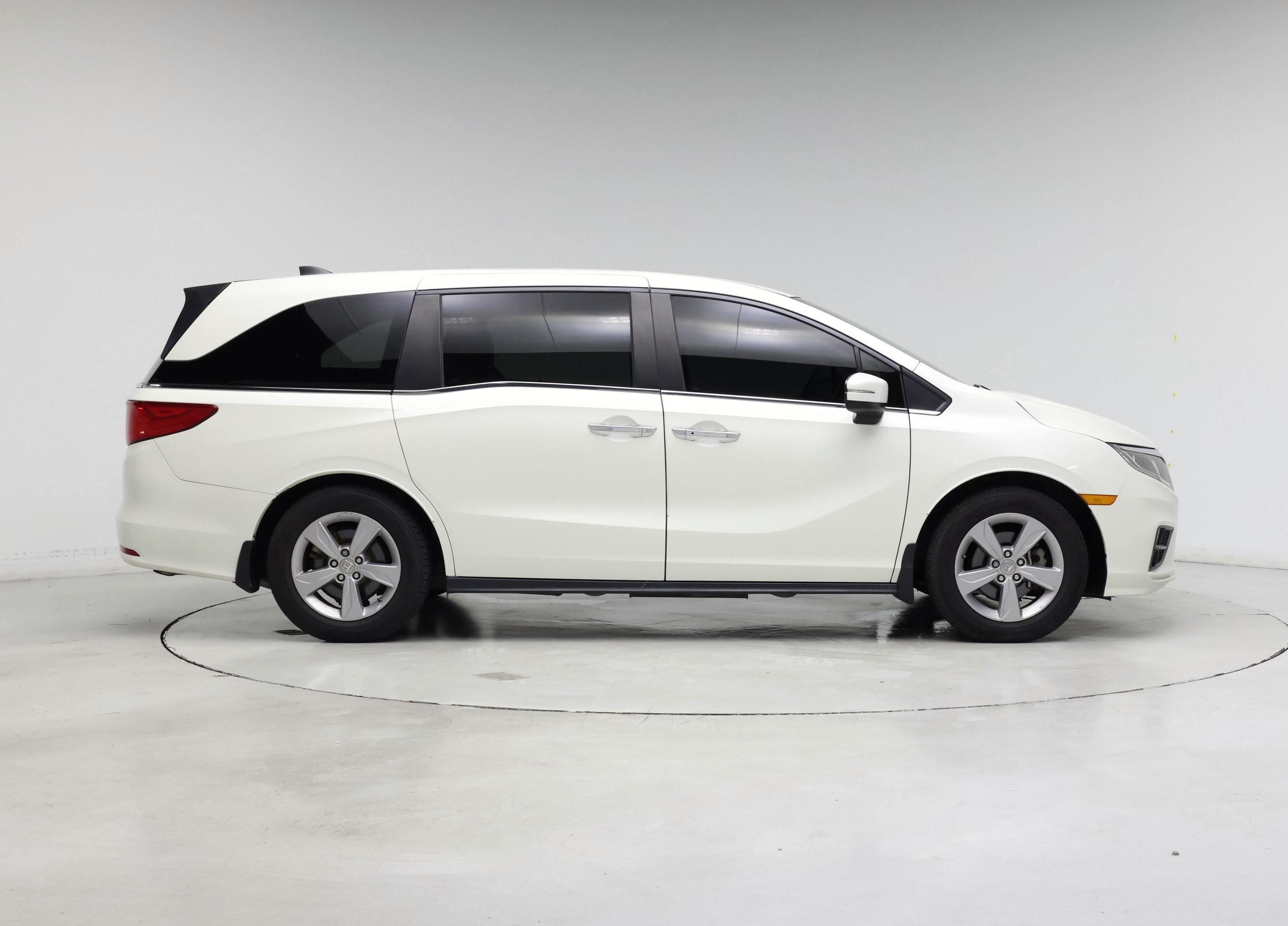 Thumbnail: 2019 Honda Odyssey - 7