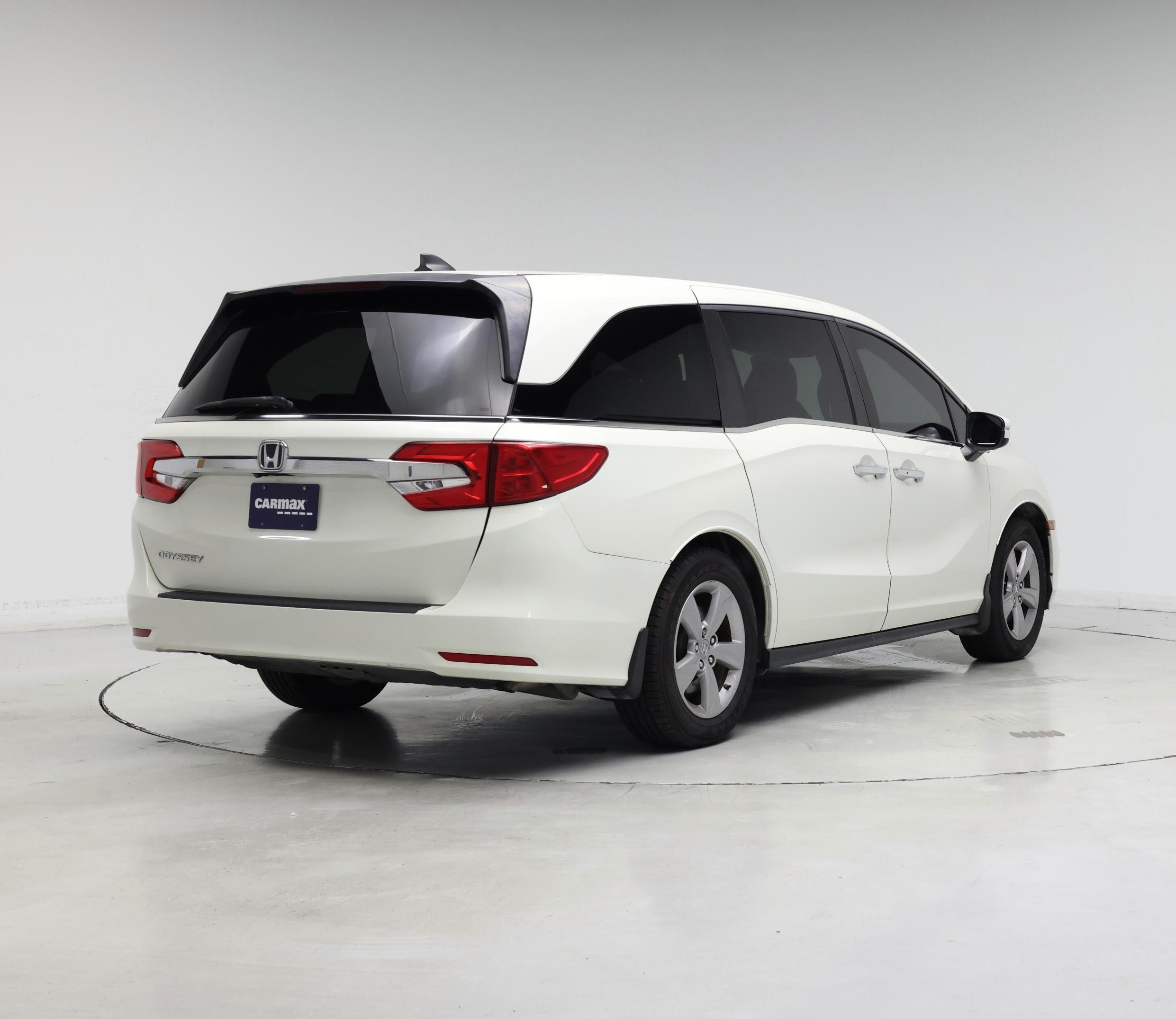 Thumbnail: 2019 Honda Odyssey - 8