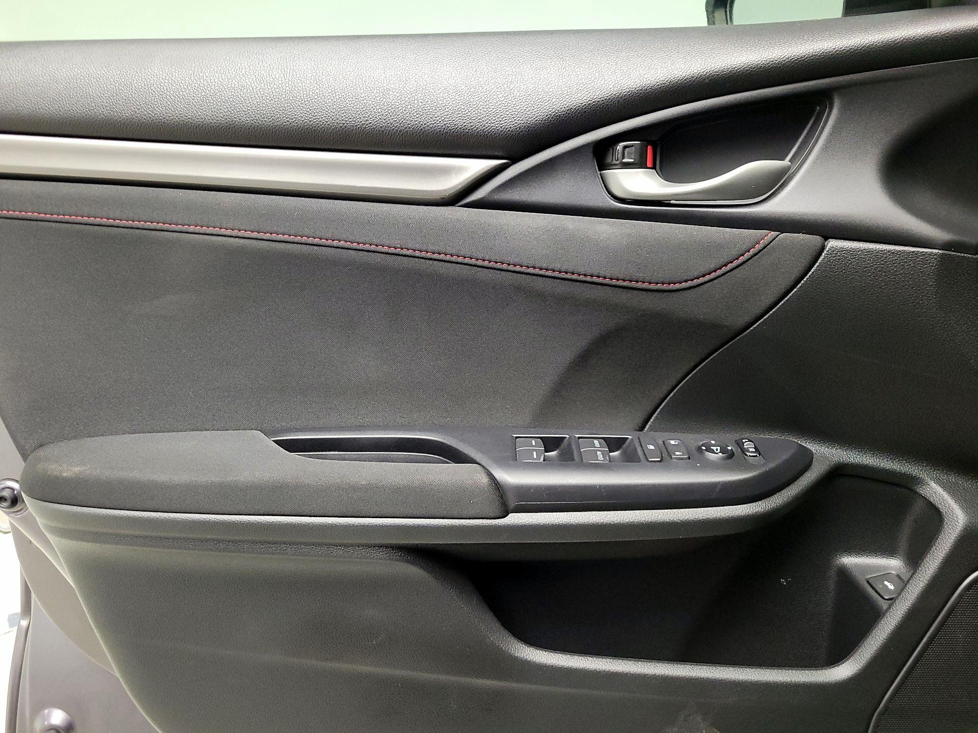 Thumbnail: 2019 Honda Civic - 12