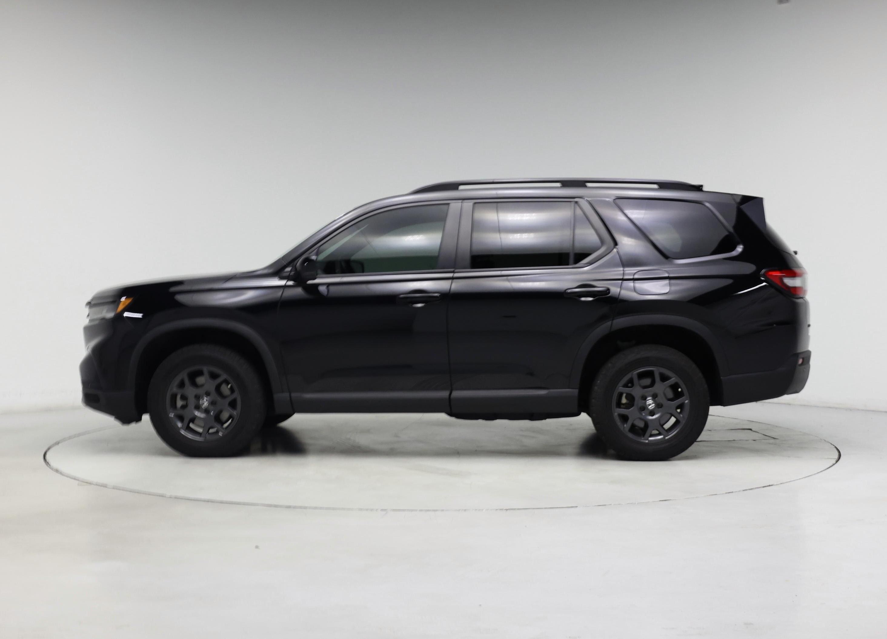 Thumbnail: 2025 Honda Pilot - 3