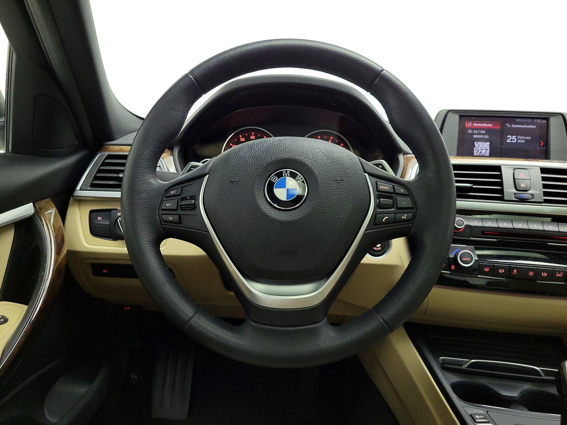 Thumbnail: 2018 BMW 3 Series - 10