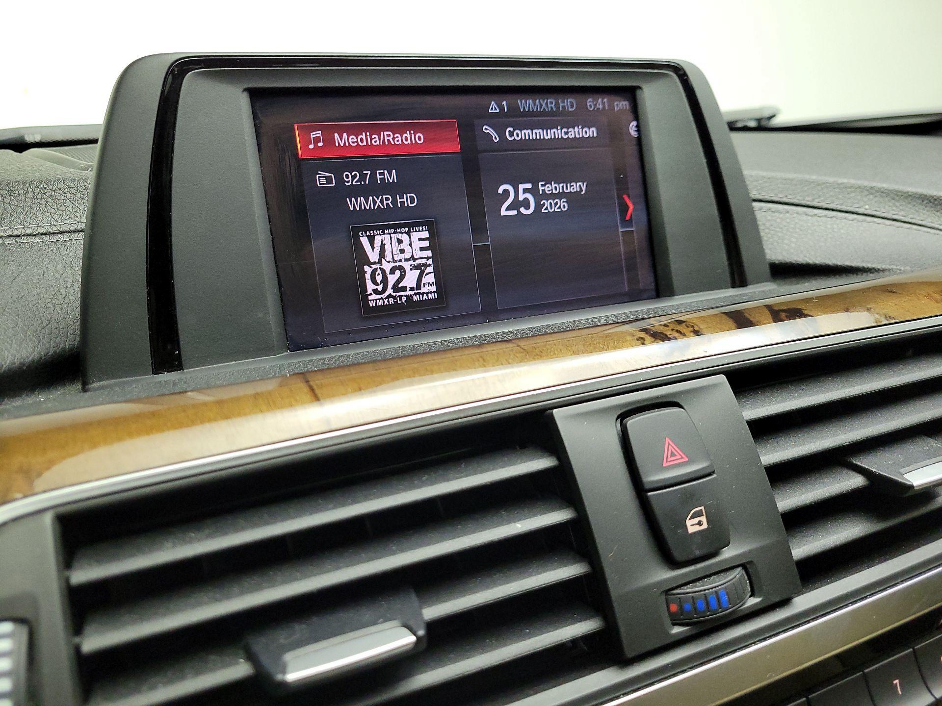 Thumbnail: 2018 BMW 3 Series - 15