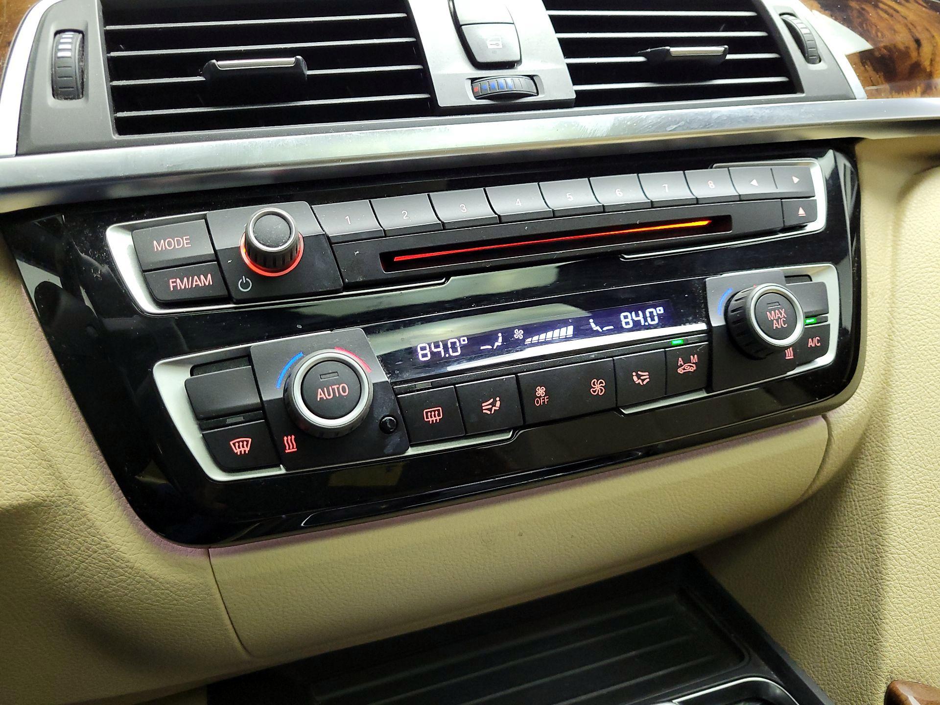 Thumbnail: 2018 BMW 3 Series - 16