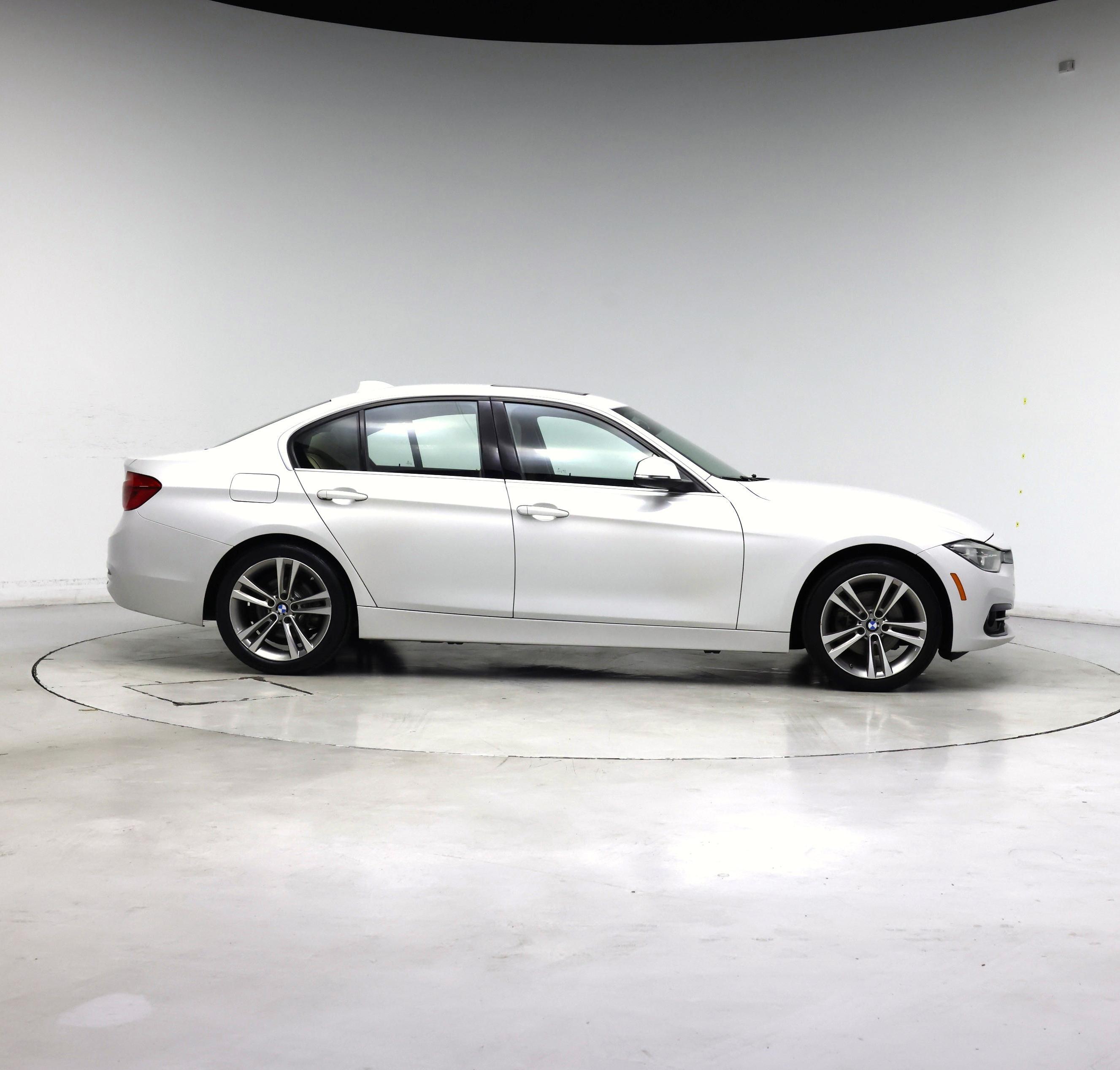 Thumbnail: 2018 BMW 3 Series - 7