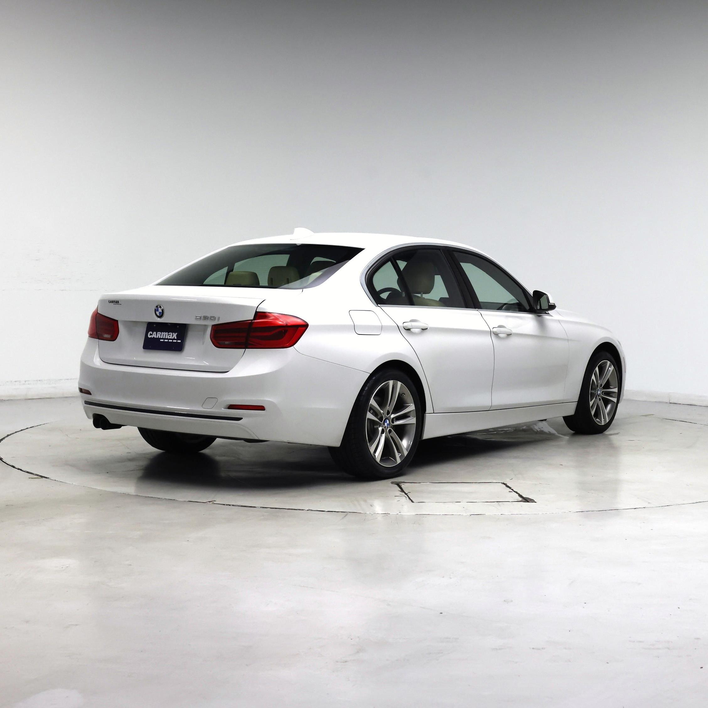 Thumbnail: 2018 BMW 3 Series - 8