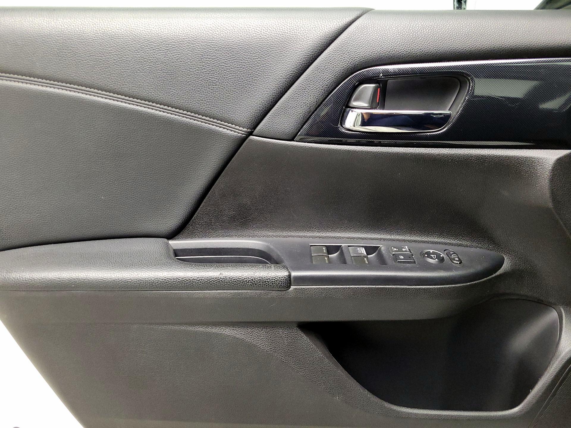 Thumbnail: 2014 Honda Accord - 12