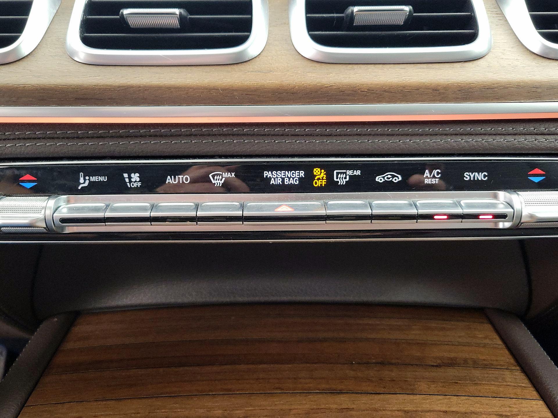 Thumbnail: 2023 Mercedes-Benz GLE - 17