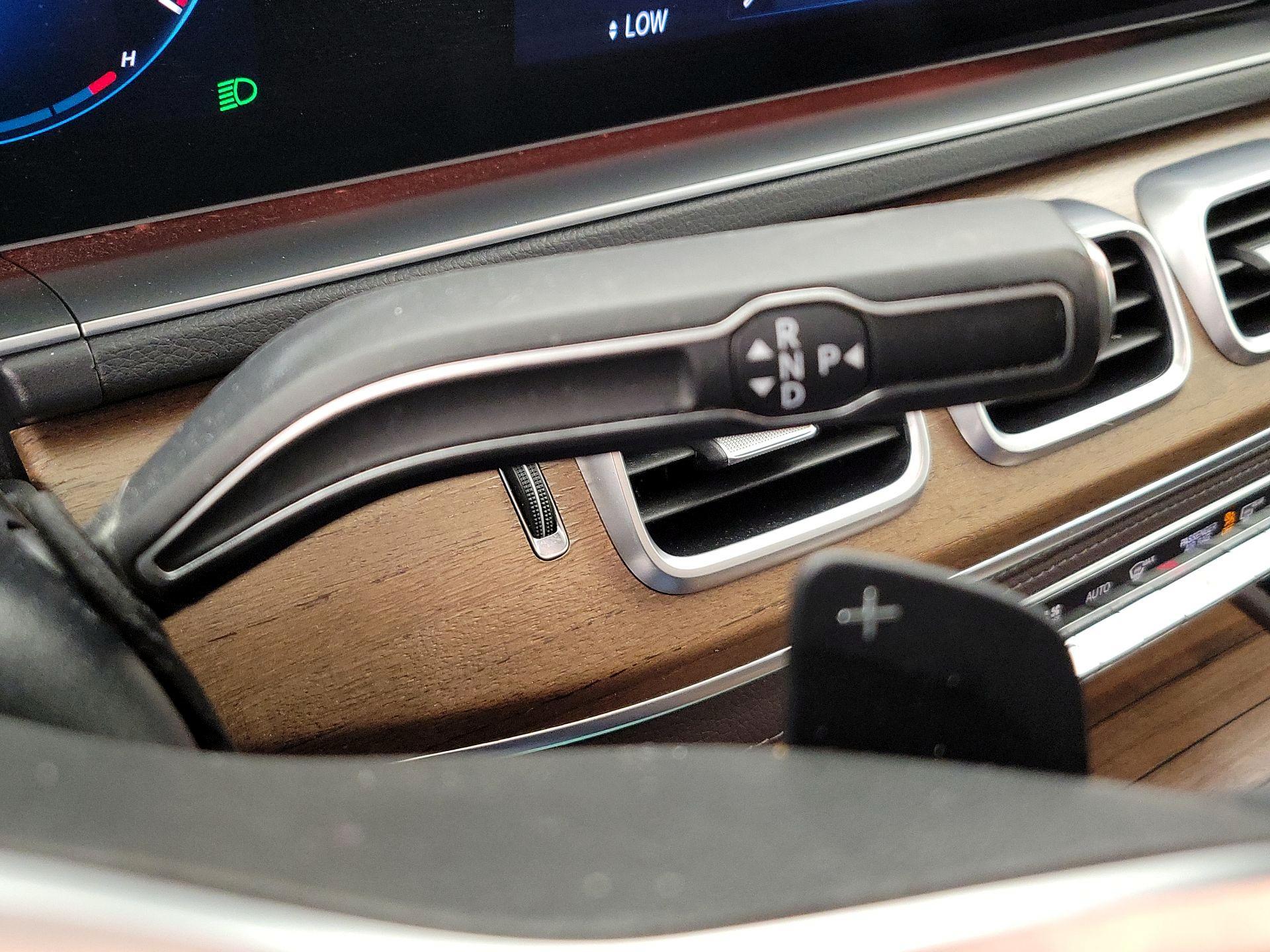 Thumbnail: 2023 Mercedes-Benz GLE - 18