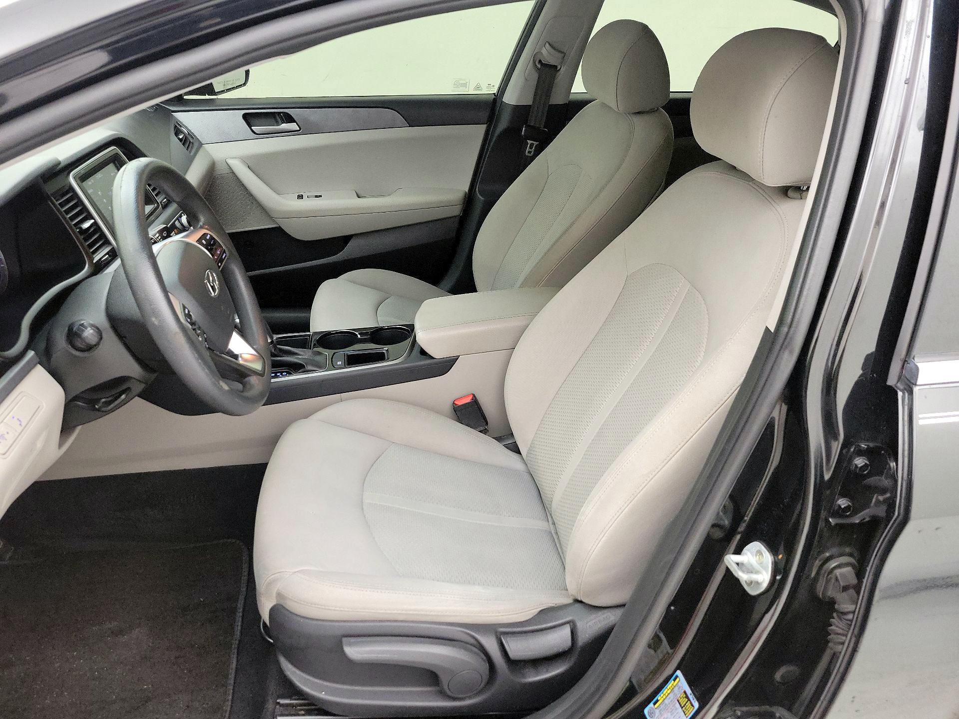 Thumbnail: 2019 Hyundai Sonata - 11