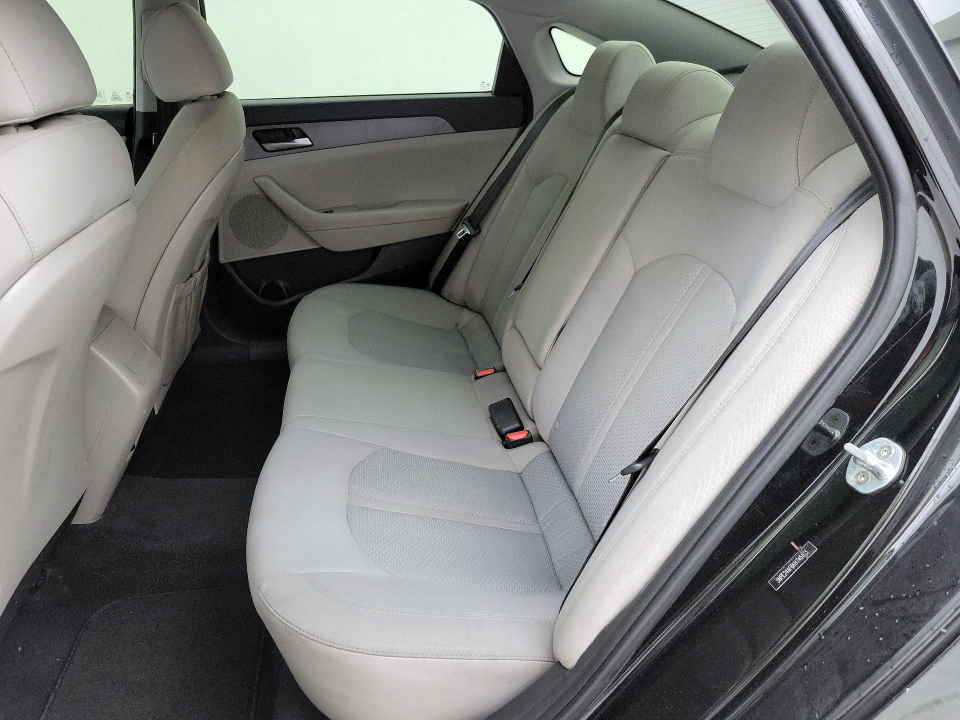 Thumbnail: 2019 Hyundai Sonata - 19