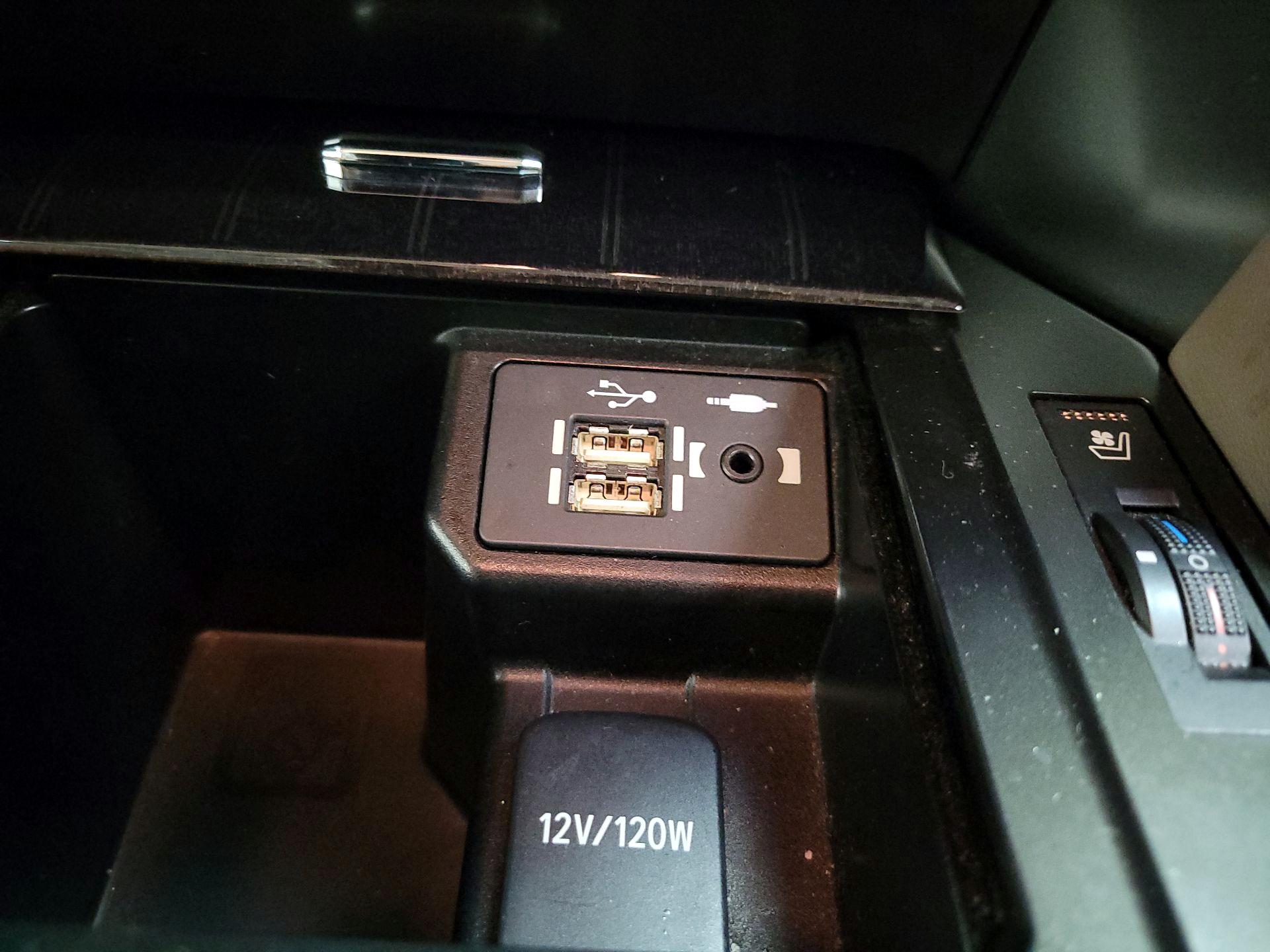 Thumbnail: 2023 Lexus GX - 19