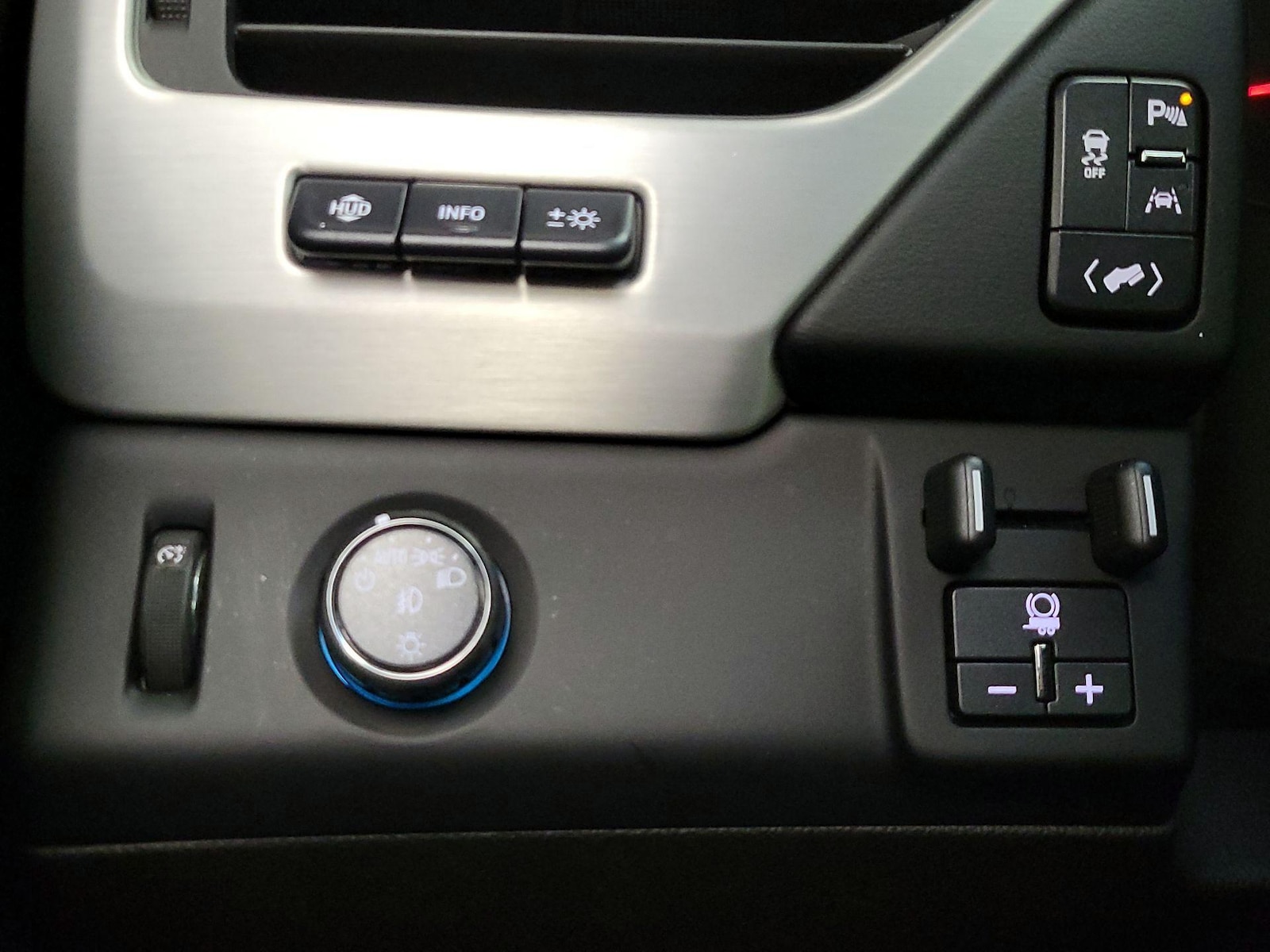 2019 GMC Yukon SLT - Photo 14