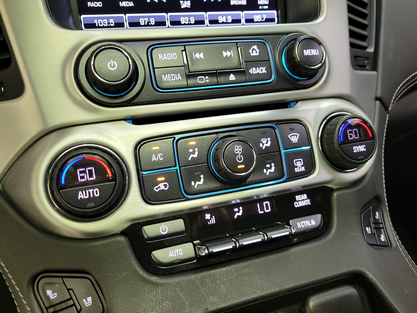 2019 GMC Yukon SLT - Photo 17