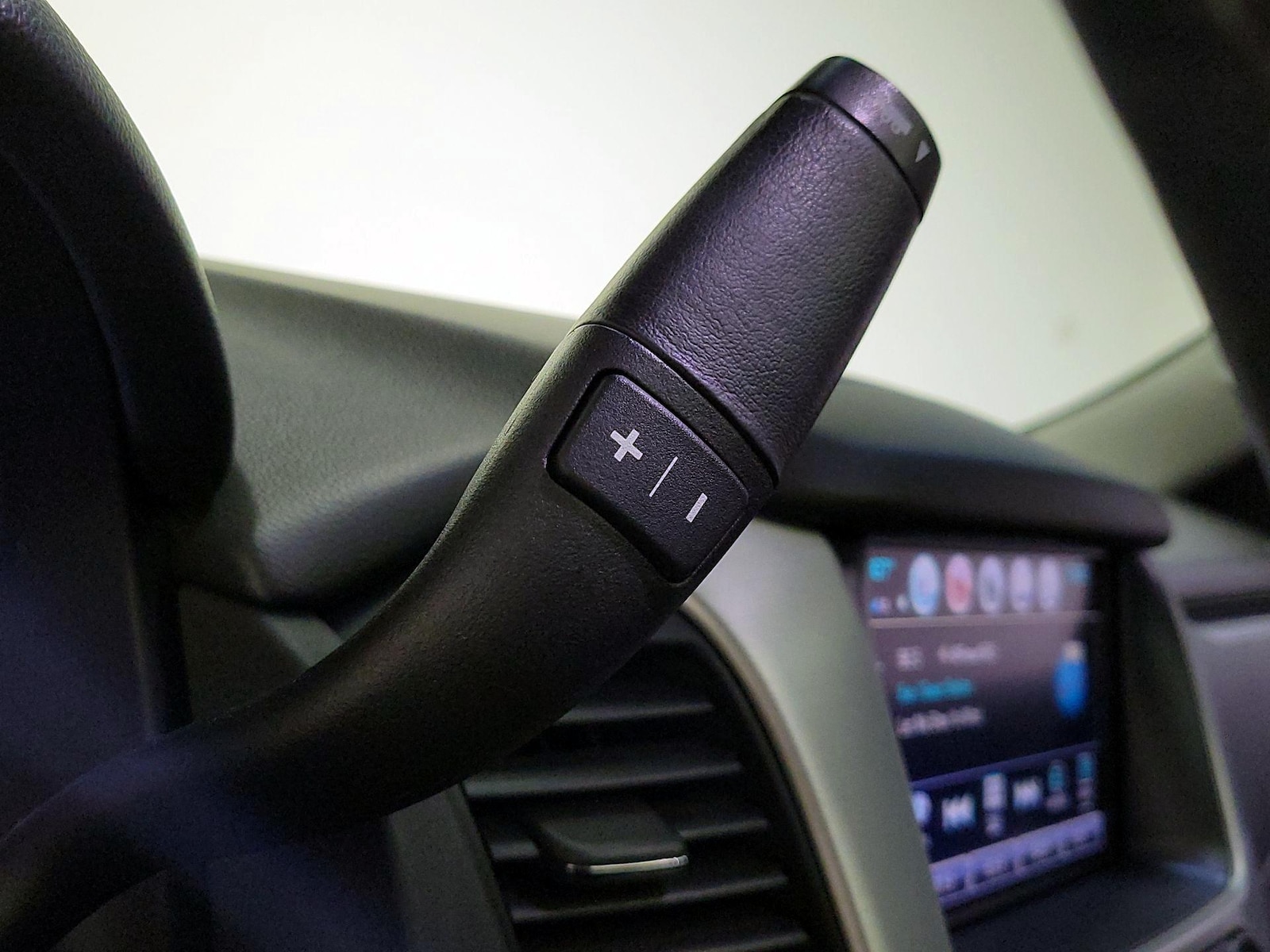 2019 GMC Yukon SLT - Photo 18