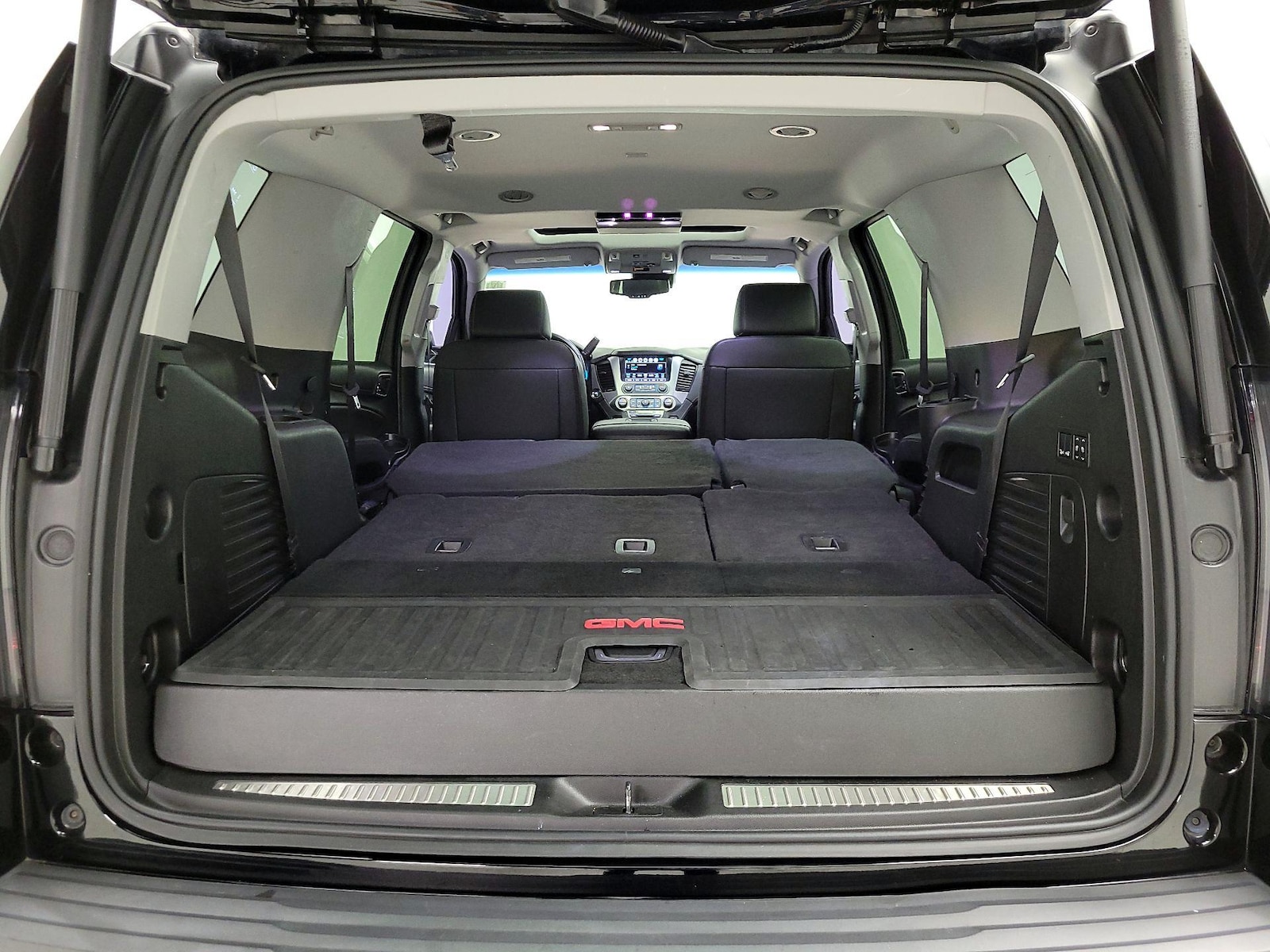 2019 GMC Yukon SLT - Photo 24