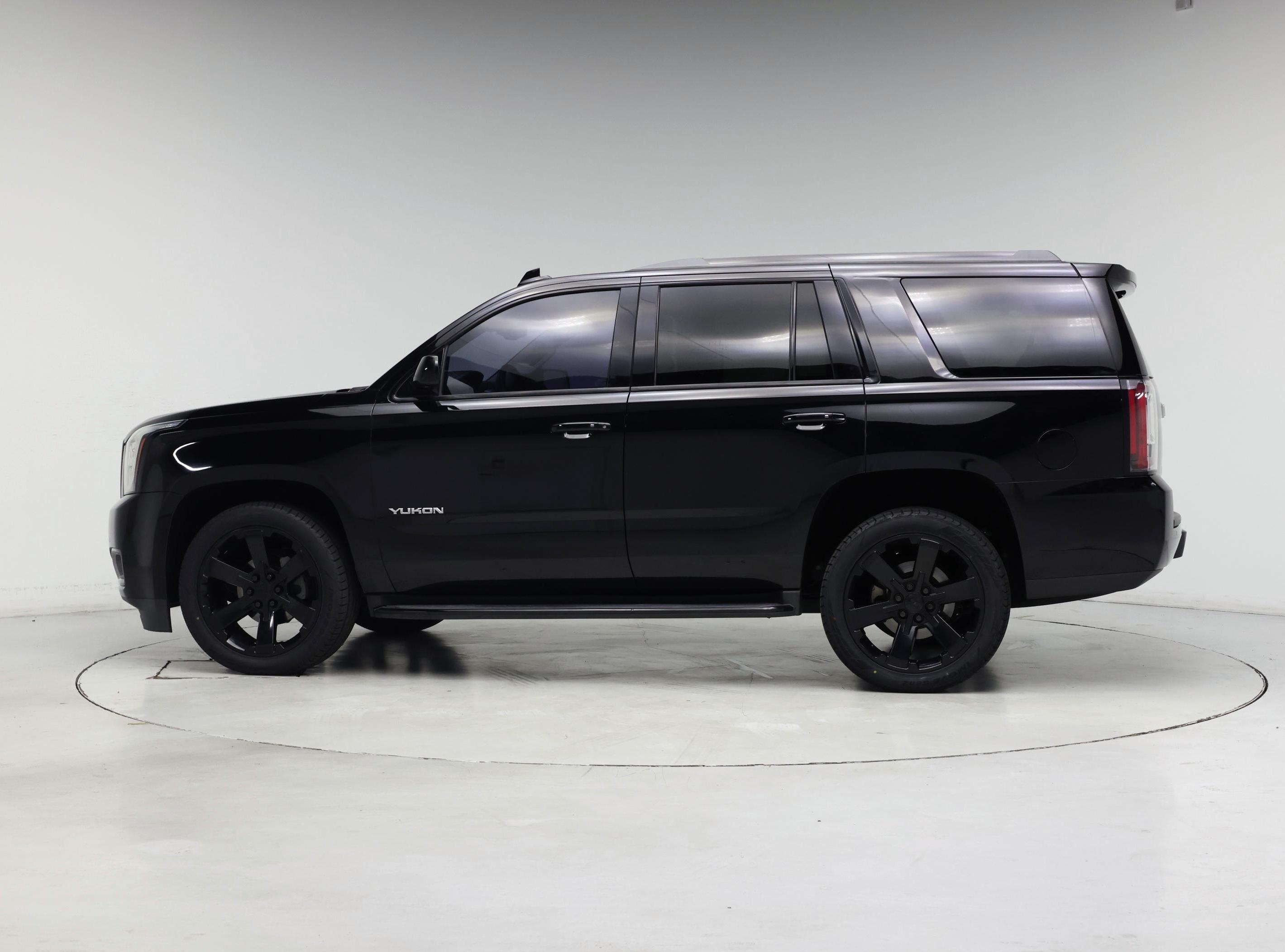 Thumbnail: 2019 GMC Yukon - 3