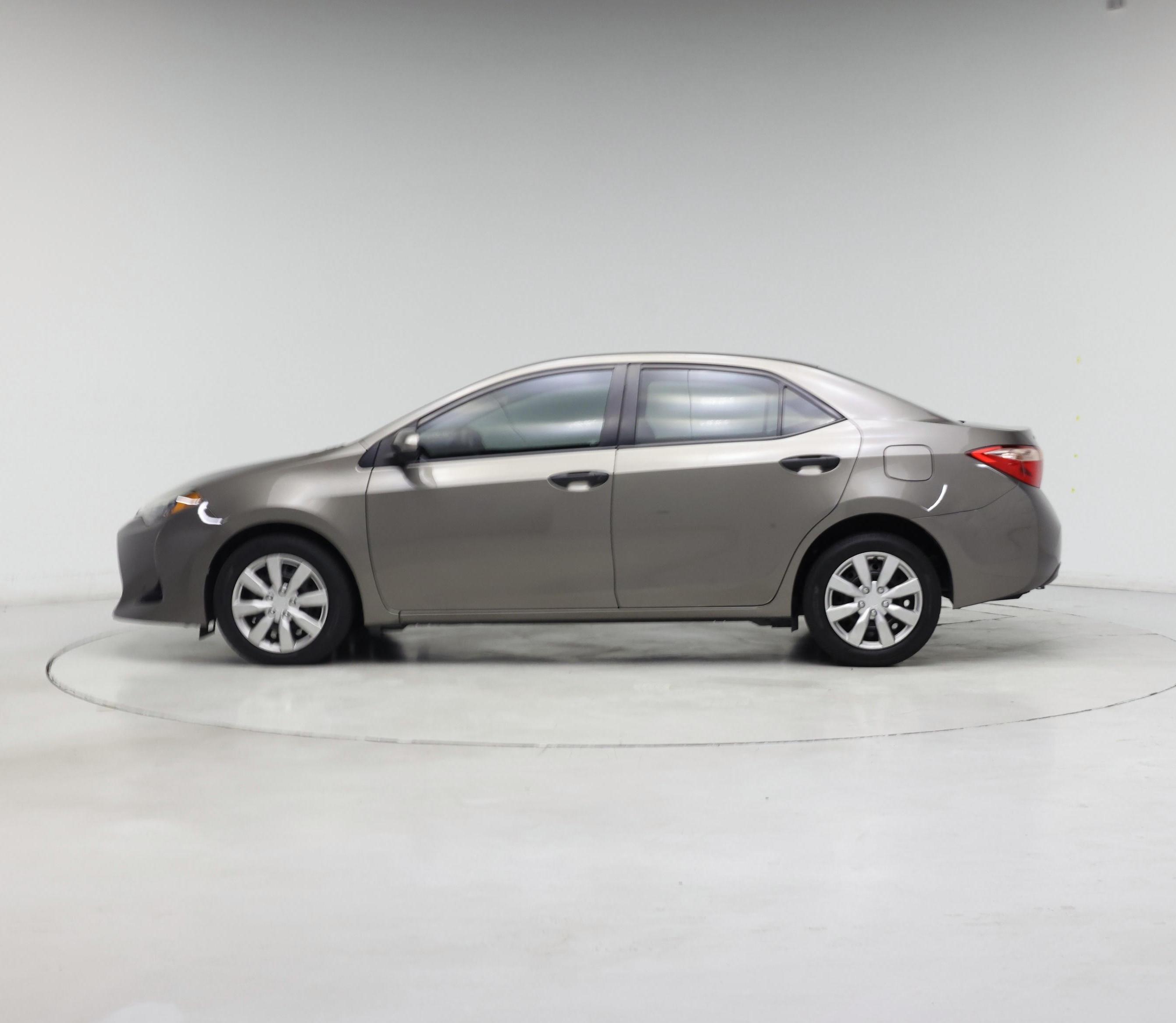 Thumbnail: 2018 Toyota Corolla - 3