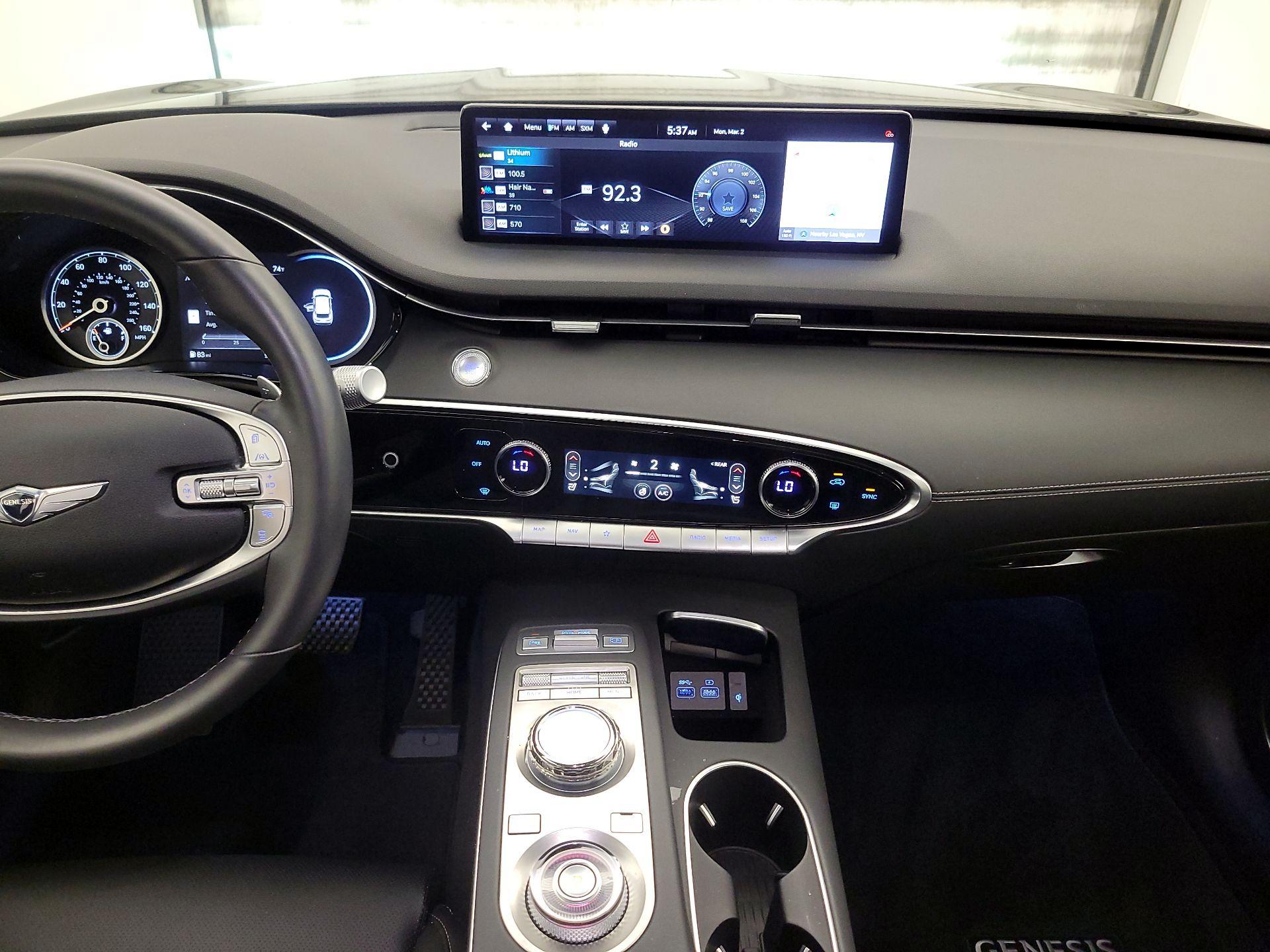 Thumbnail: 2025 Genesis GV70 - 9