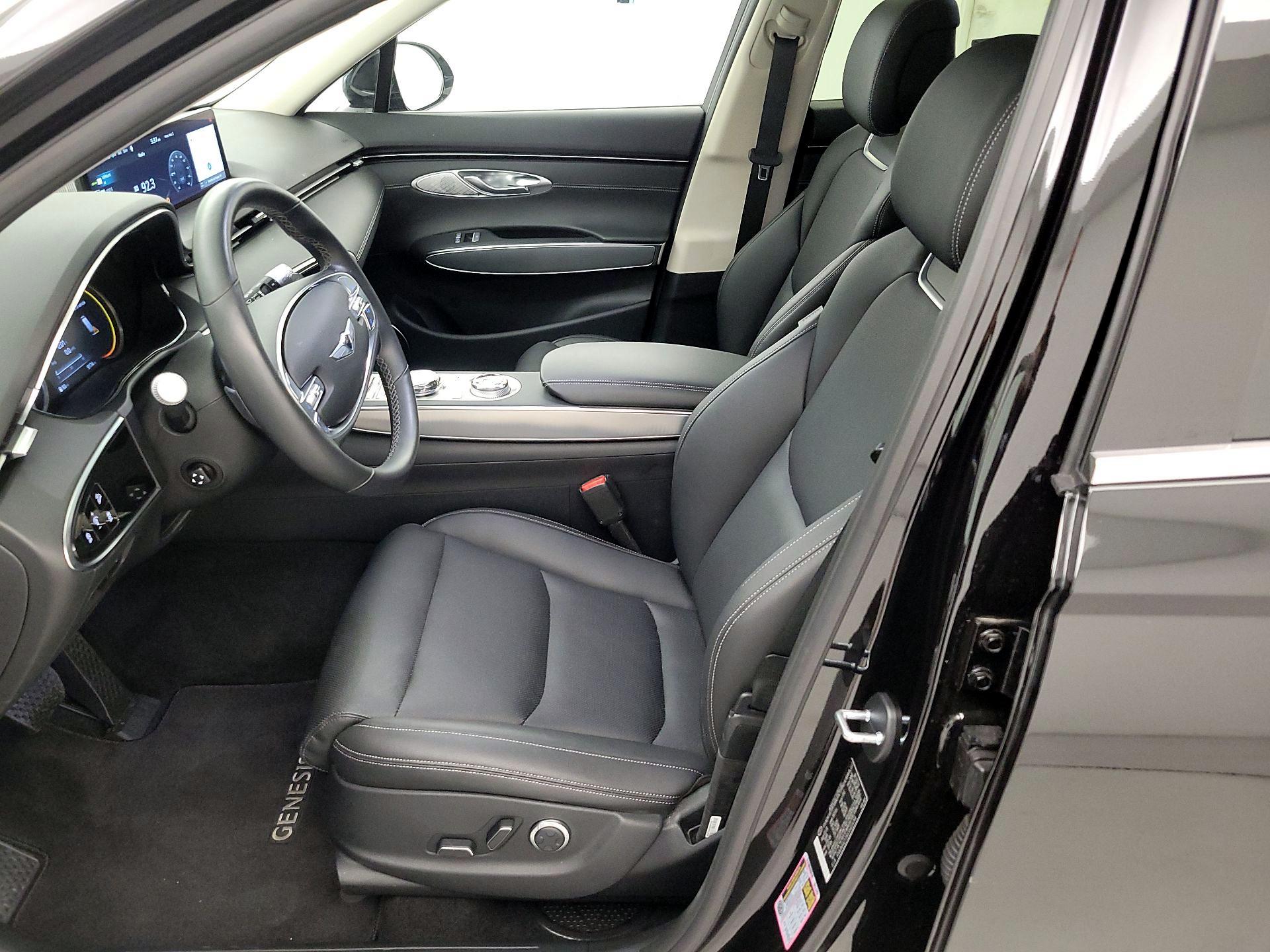 Thumbnail: 2025 Genesis GV70 - 11