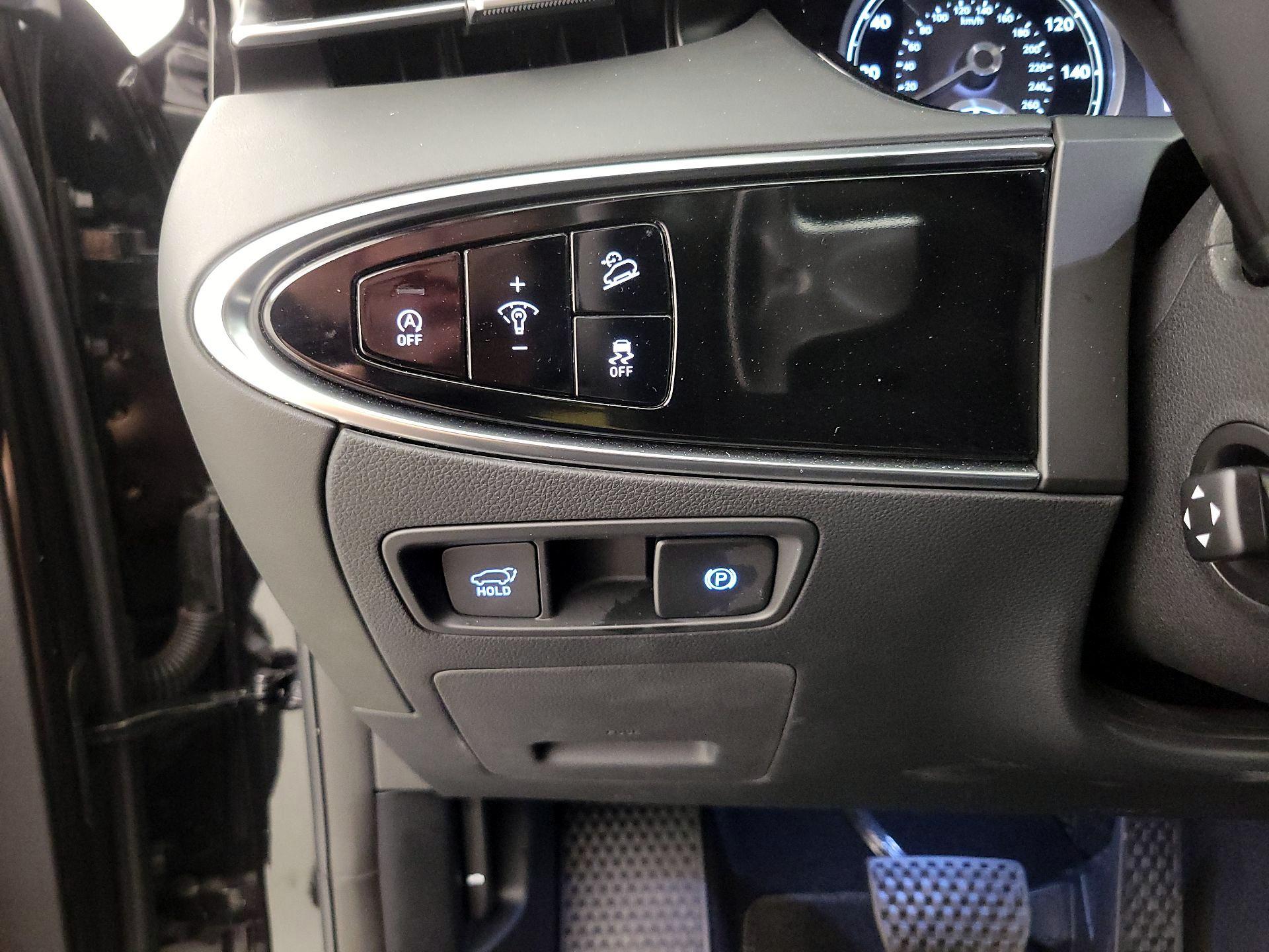 Thumbnail: 2025 Genesis GV70 - 13