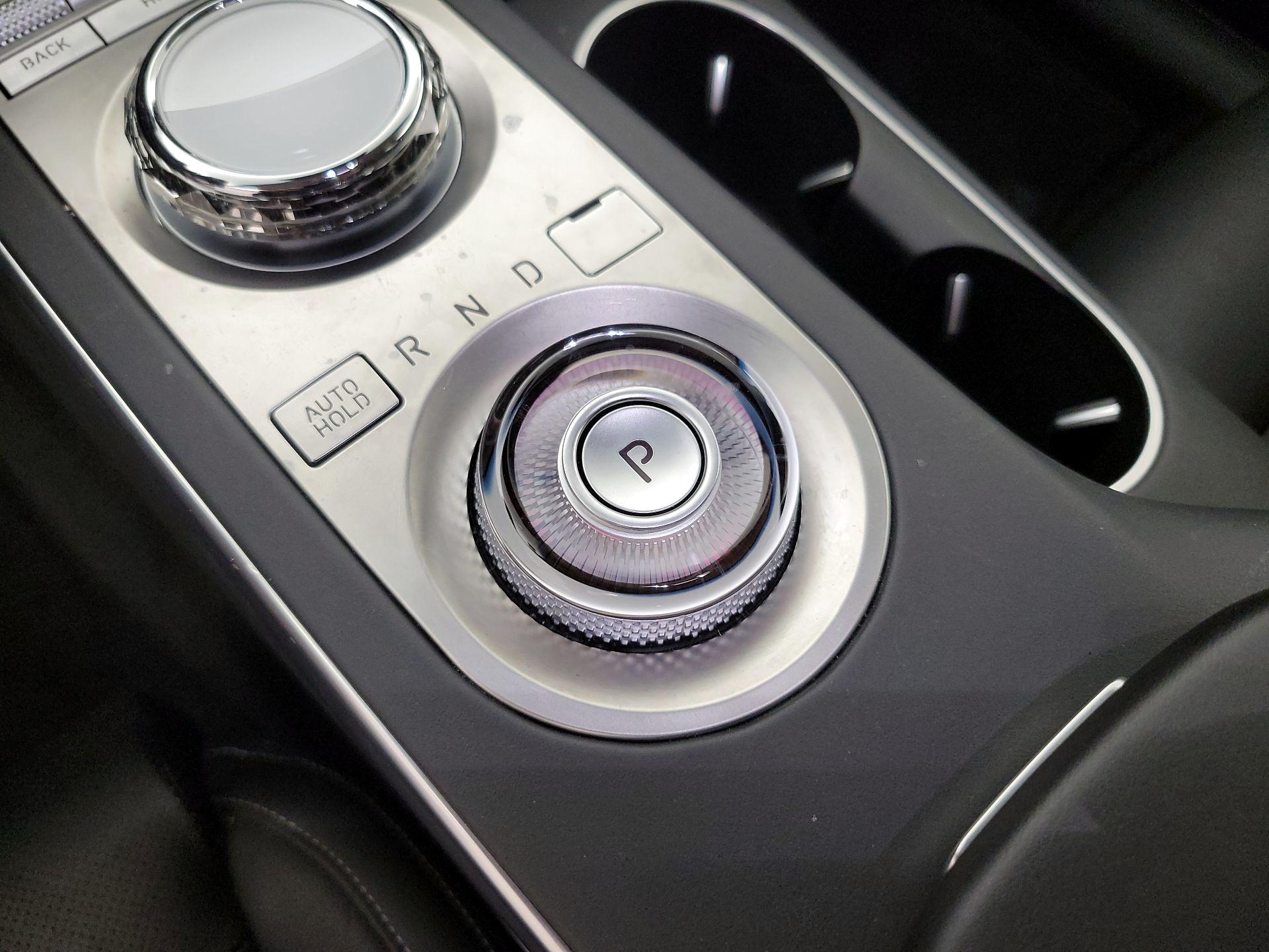 Thumbnail: 2025 Genesis GV70 - 17