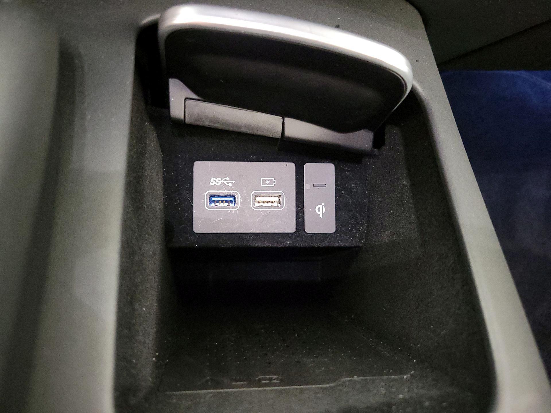 Thumbnail: 2025 Genesis GV70 - 18